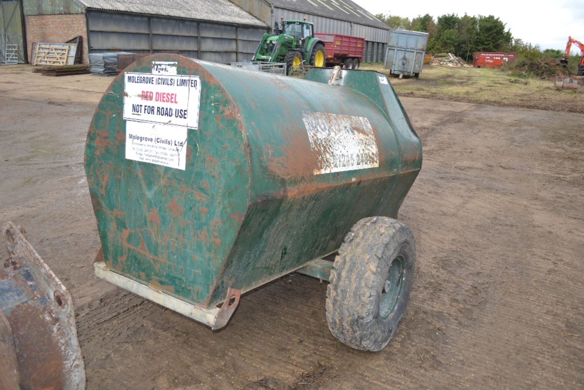 Single axle diesel bowser with manual pump.* - Image 4 of 6