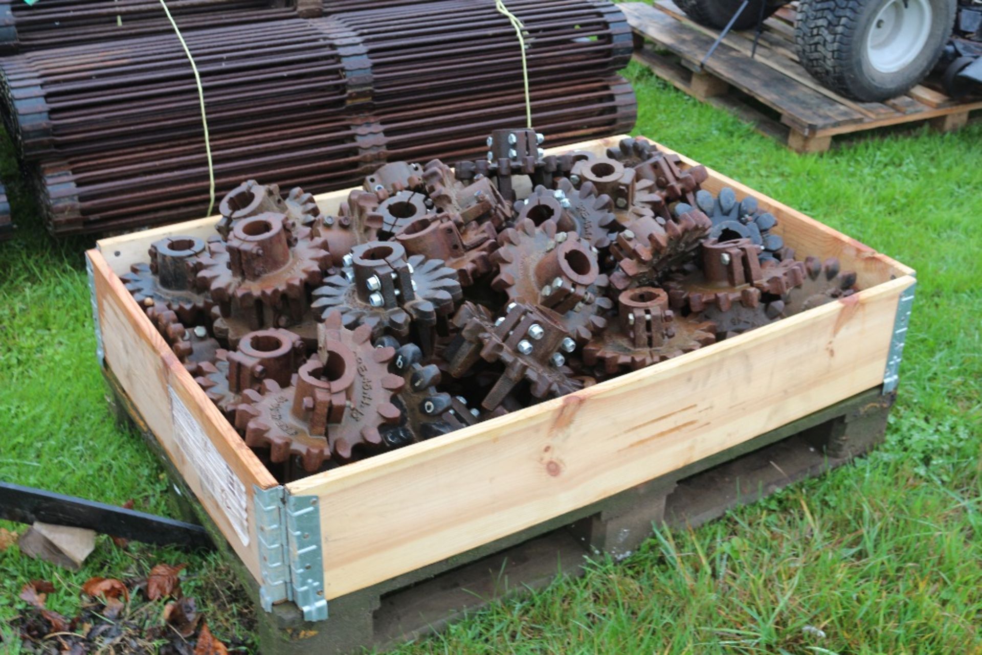 Large selection of sprockets for Reekie 500 destoner. * - Image 2 of 2