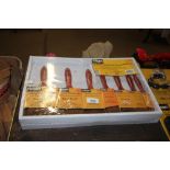 A Rolson paint brush set (88)