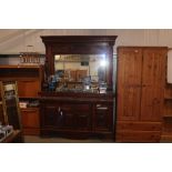 An Edwardian walnut mirrored back sideboard