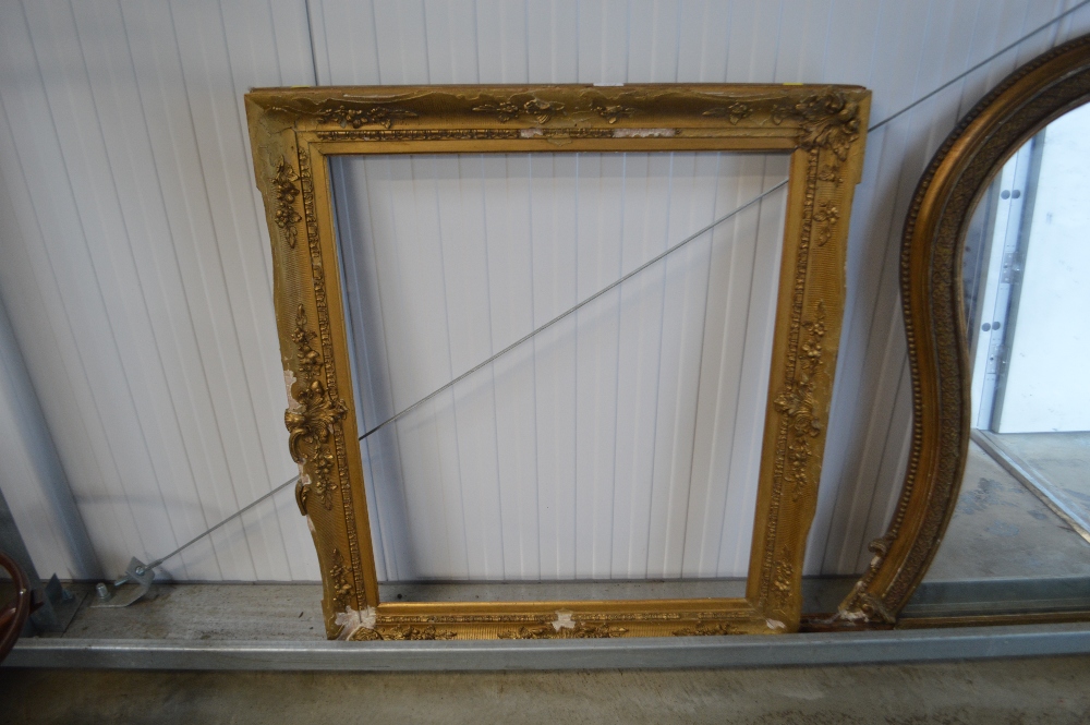 A 19th Century gilt picture frame