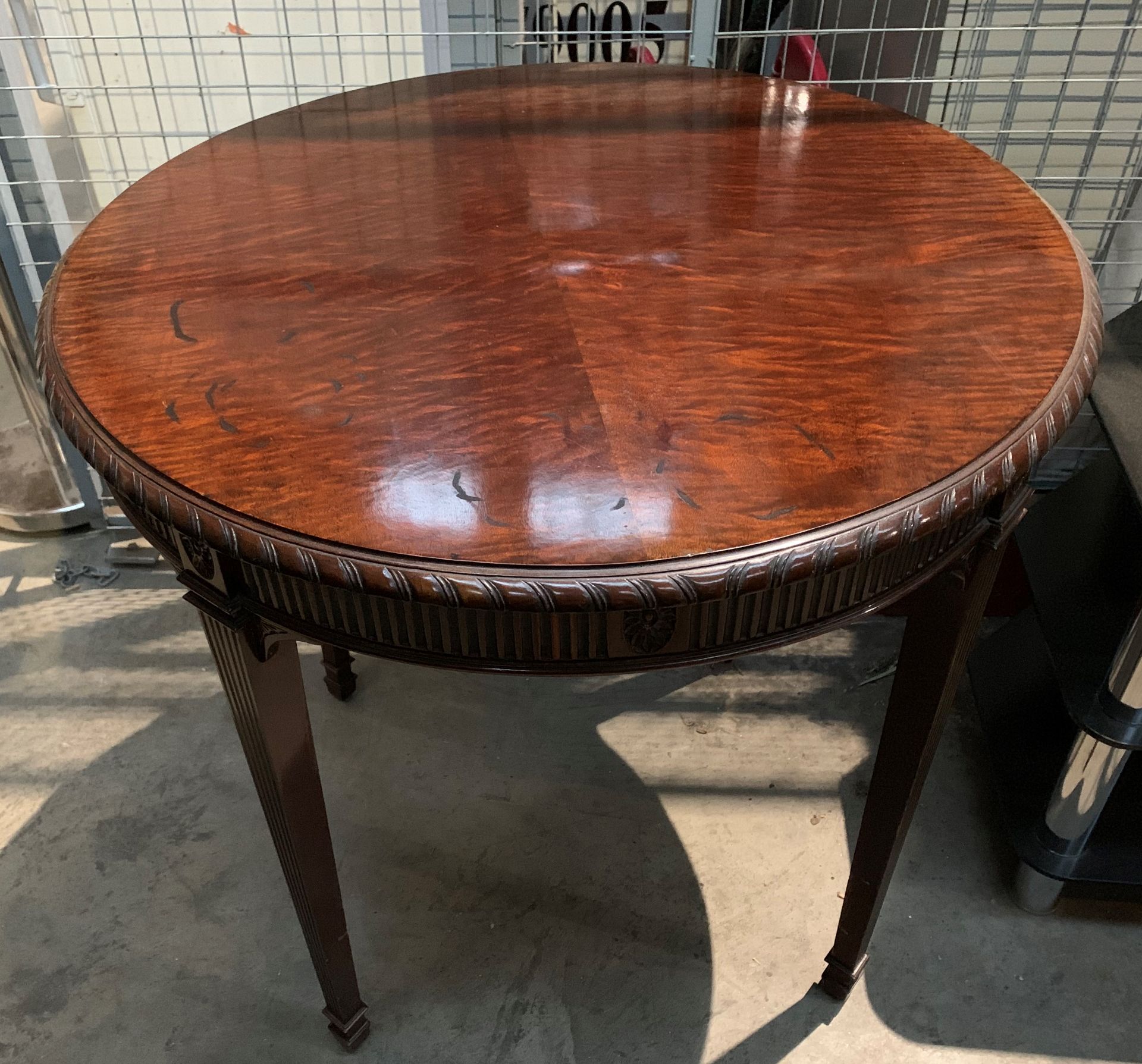 Mahogany circular table,