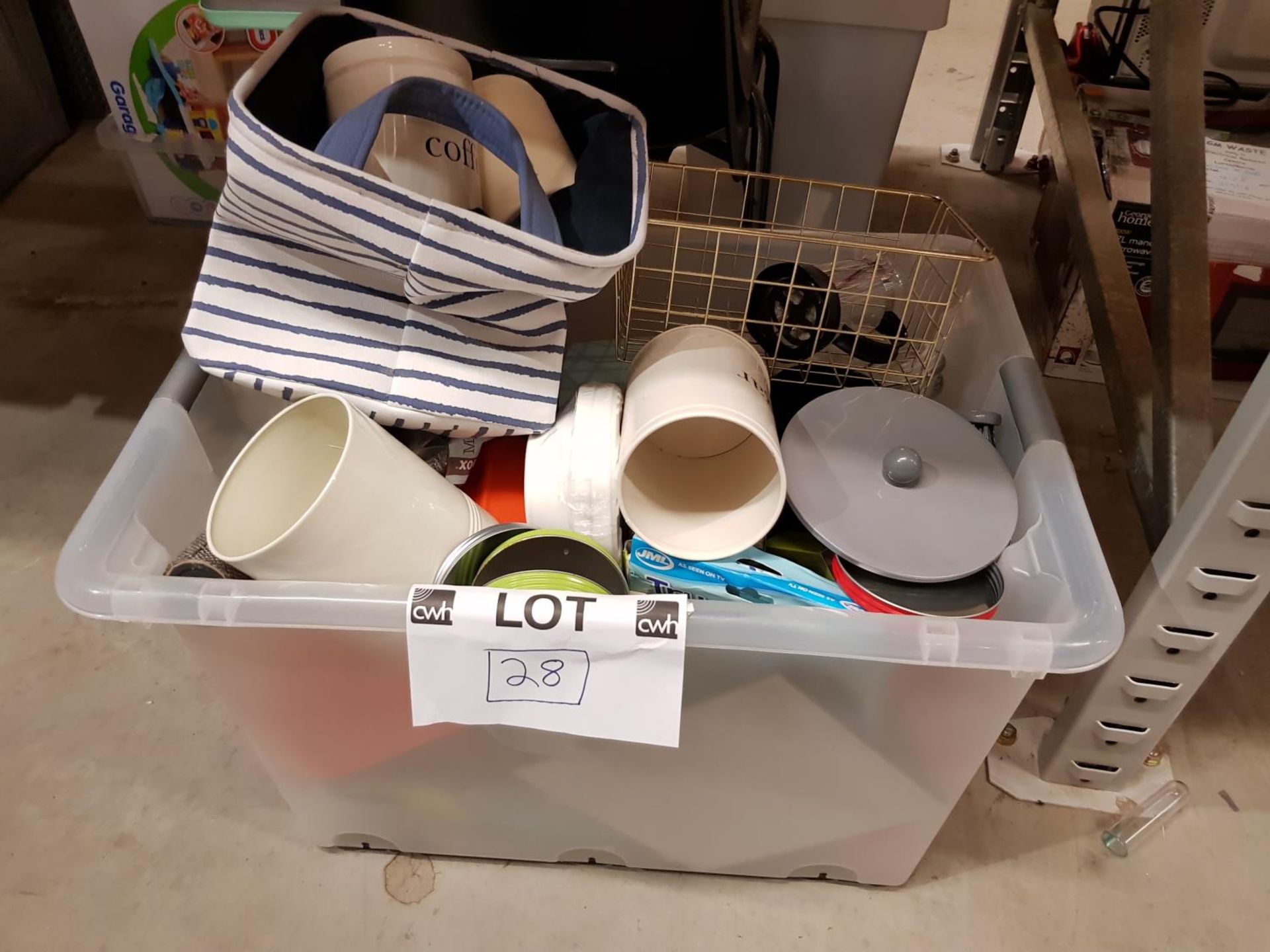 Contents of Box – Mixed Household Items