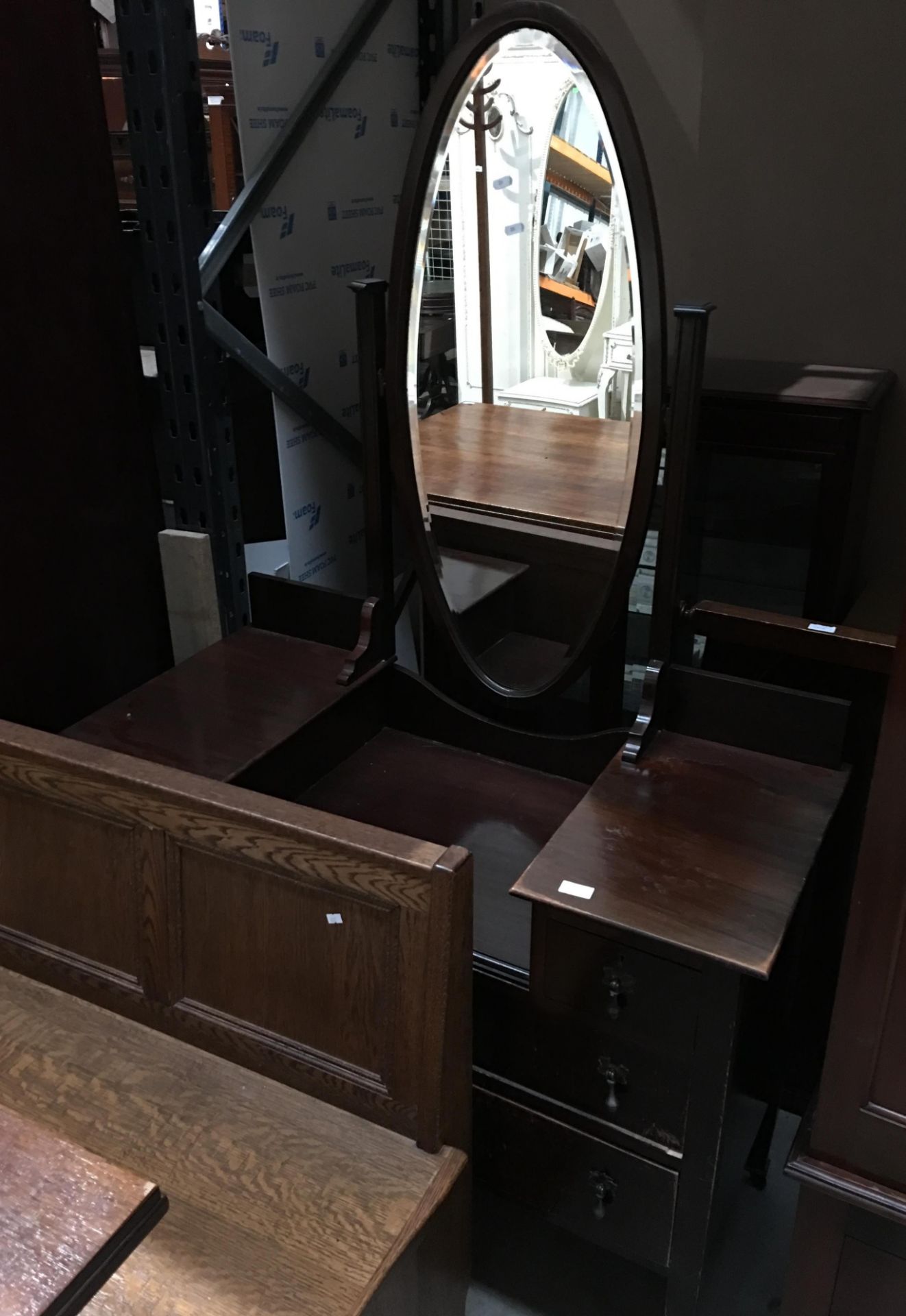 A mahogany four piece bedroom suite comprising wardrobe with centre mirror door and underdrawer, - Image 2 of 3