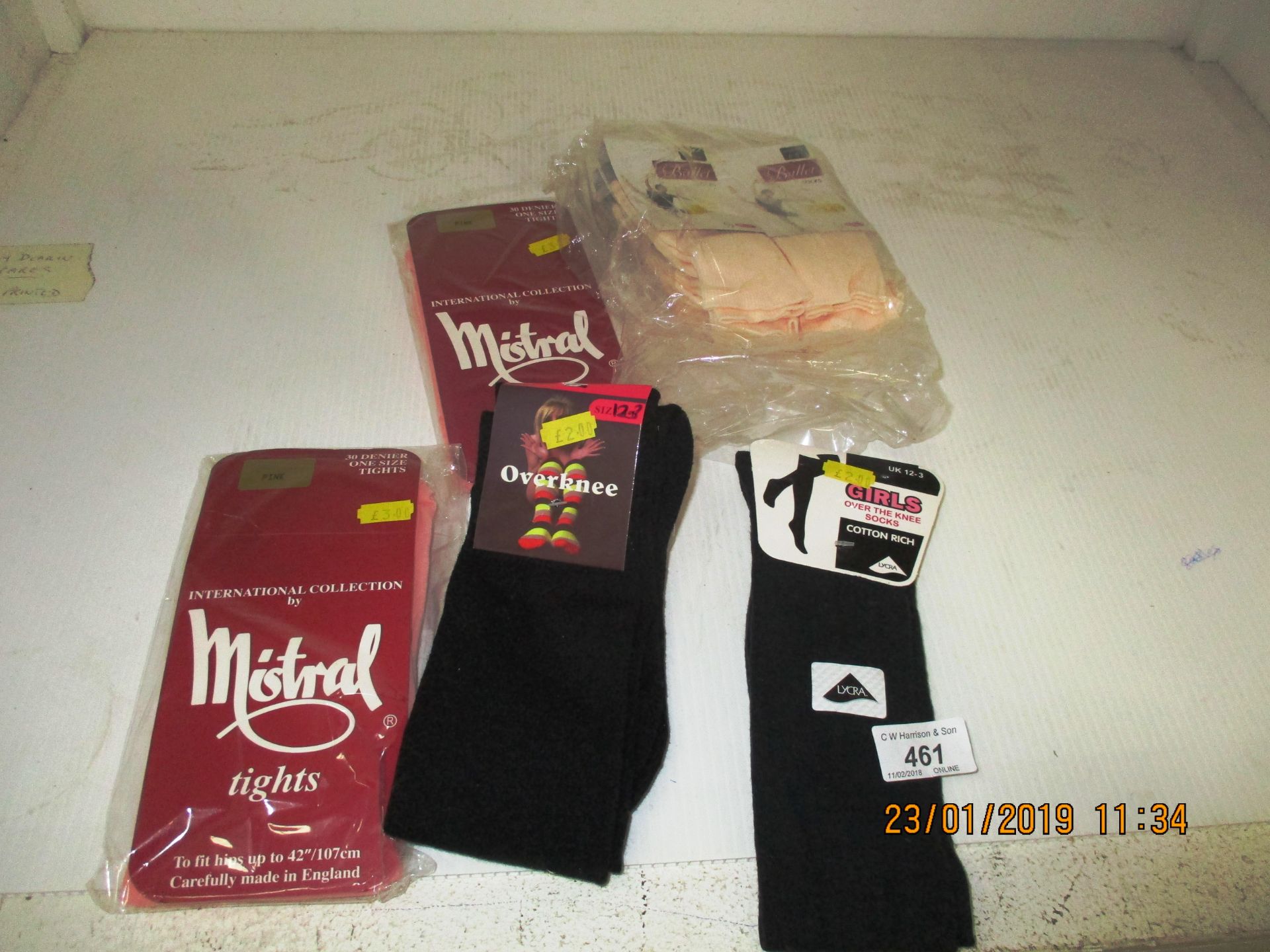 100 x assorted items of clothing - packs of Mistral tights,