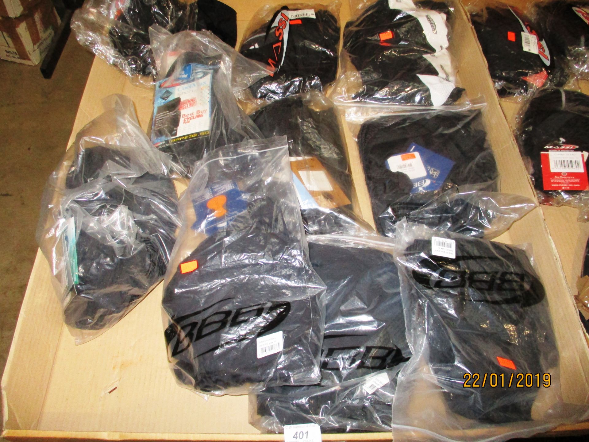 16 x items - Massi negro shorts, BBB shorts, Lusso Coolmax shorts etc.