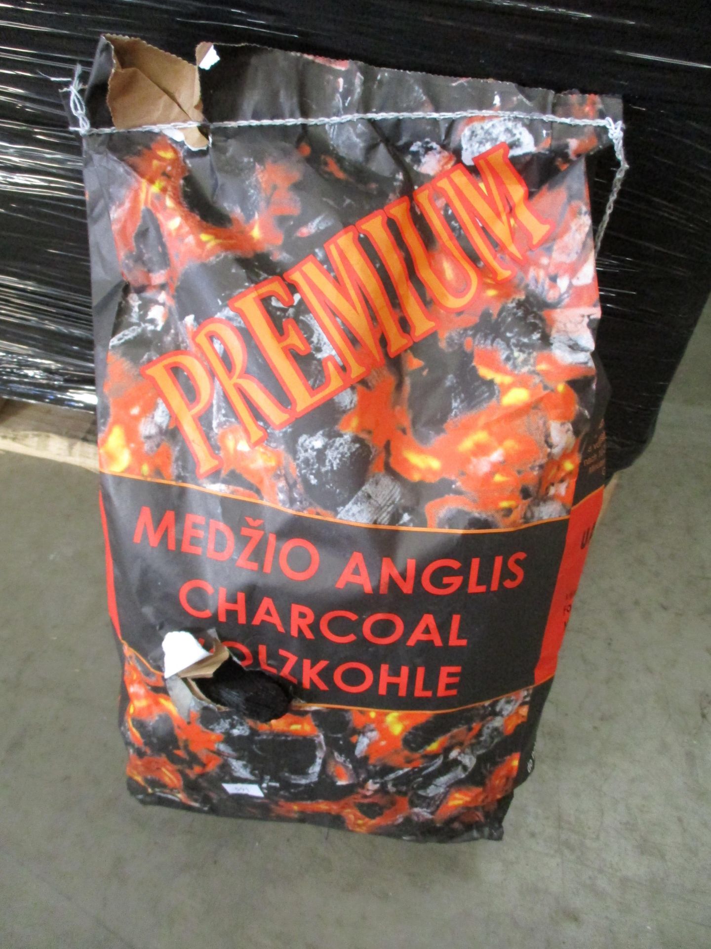 20 x small bags of Premium charcoal ref.