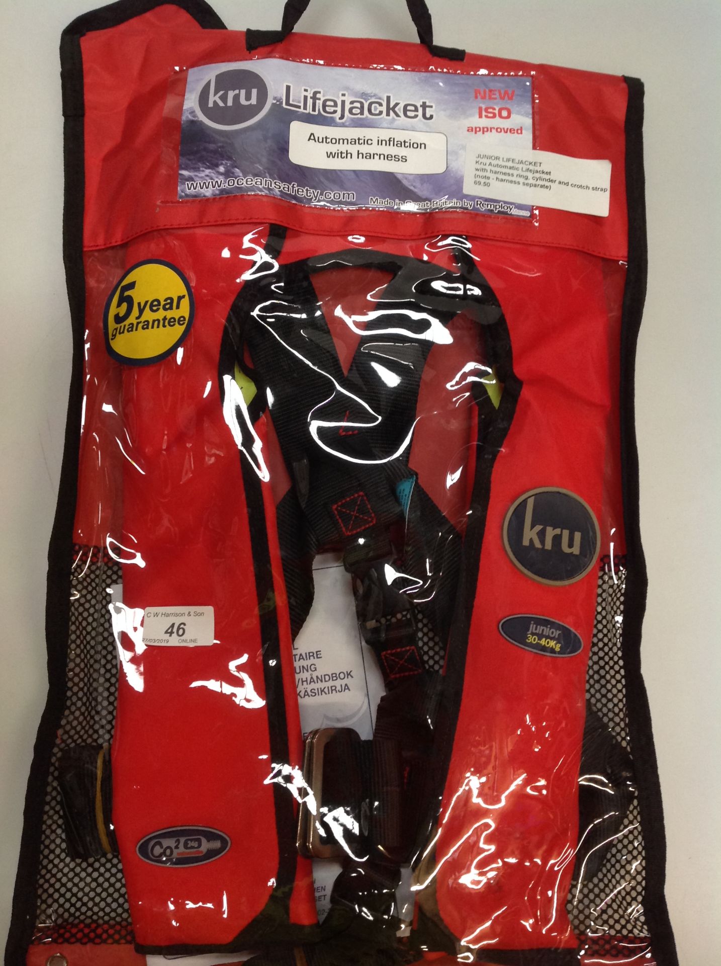 KRU Commodore Junior automatic life jacket with harness