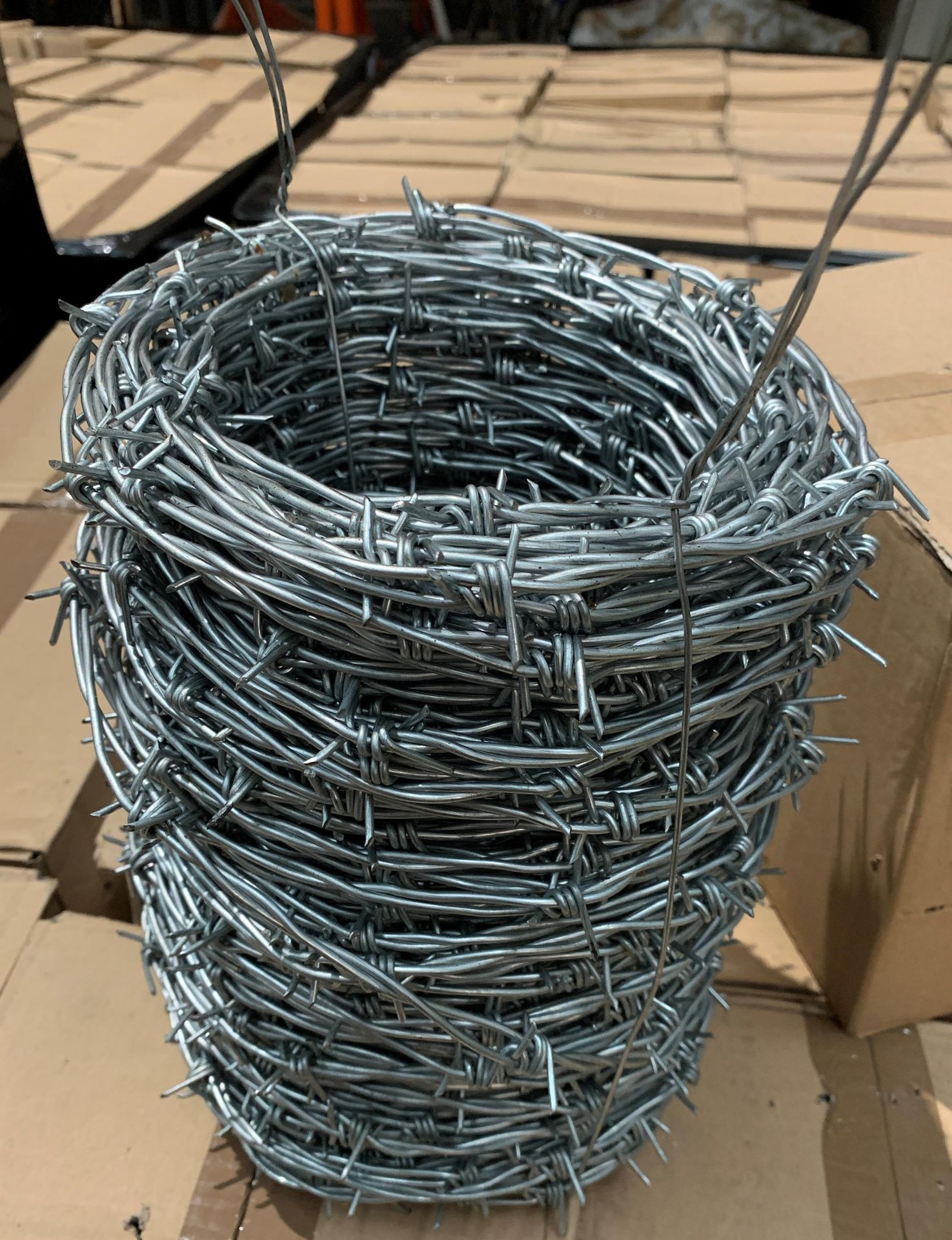 10 x boxes of barbed wire - each box containing a 2,50 x 2, - Image 3 of 4