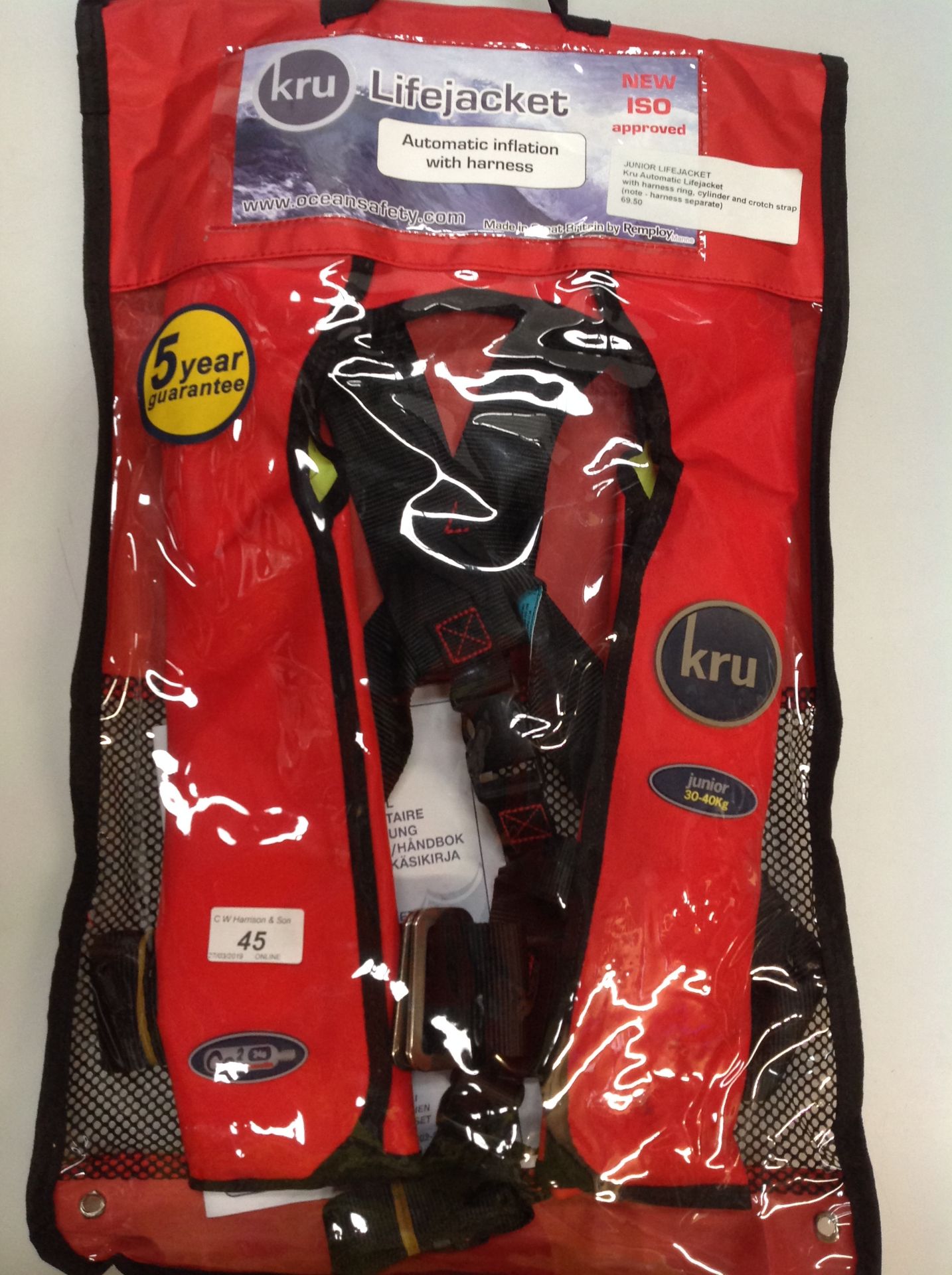 KRU Commodore Junior automatic life jacket with harness