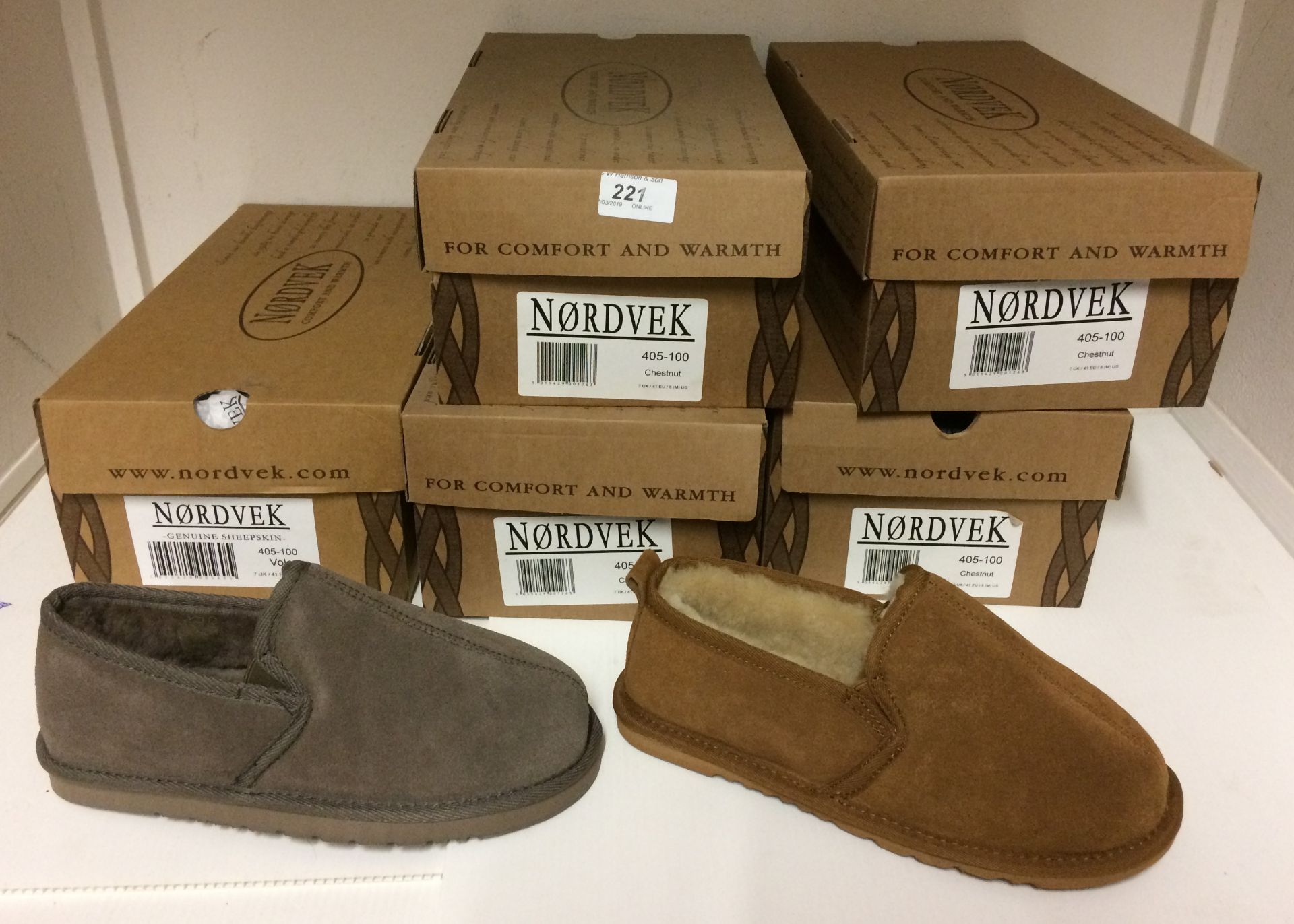 5 x assorted pairs of Nordvek 100% sheepskin slippers size UK 7