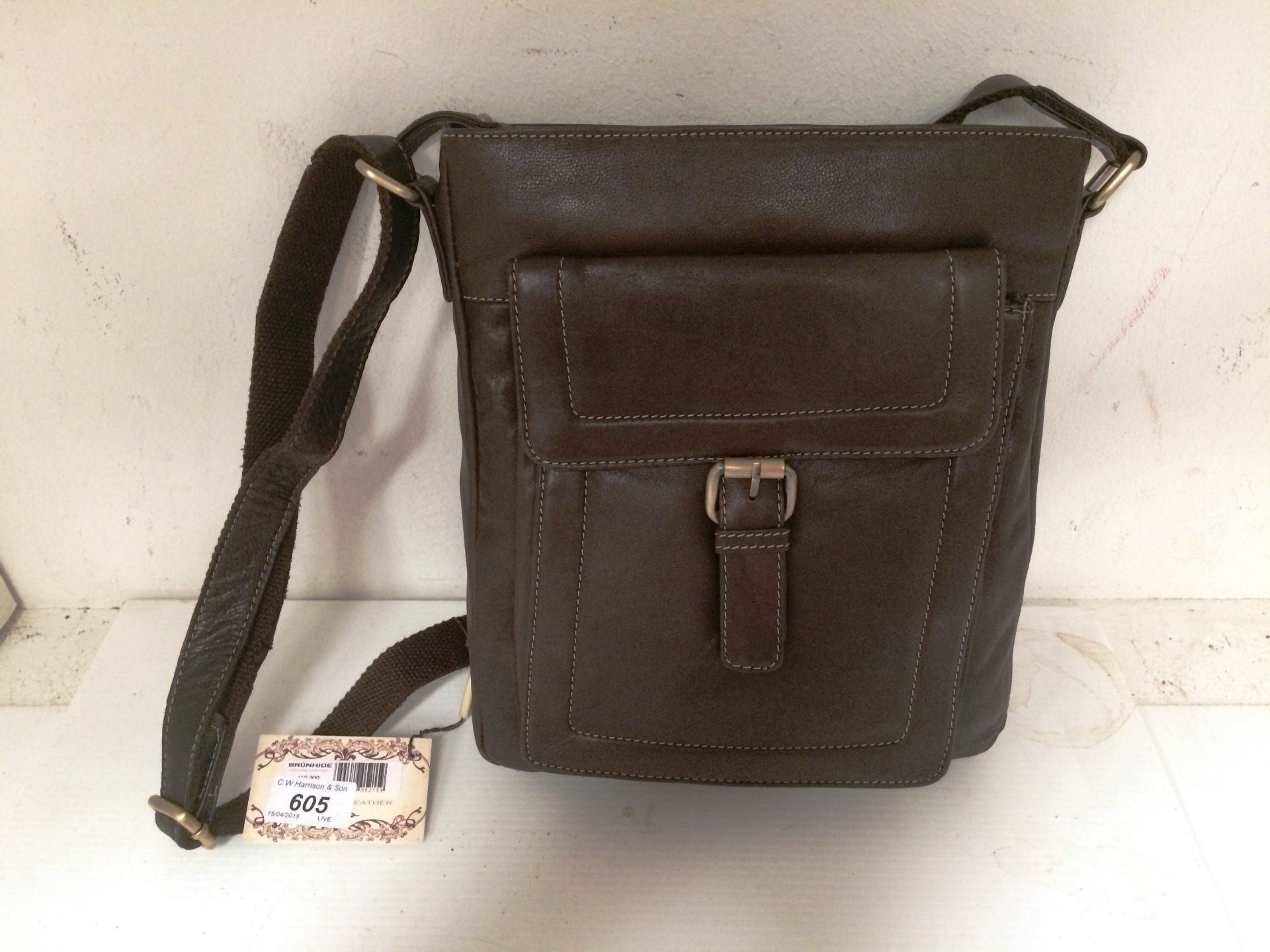 A Brunhide 119-300 chocolate leather shoulder bag