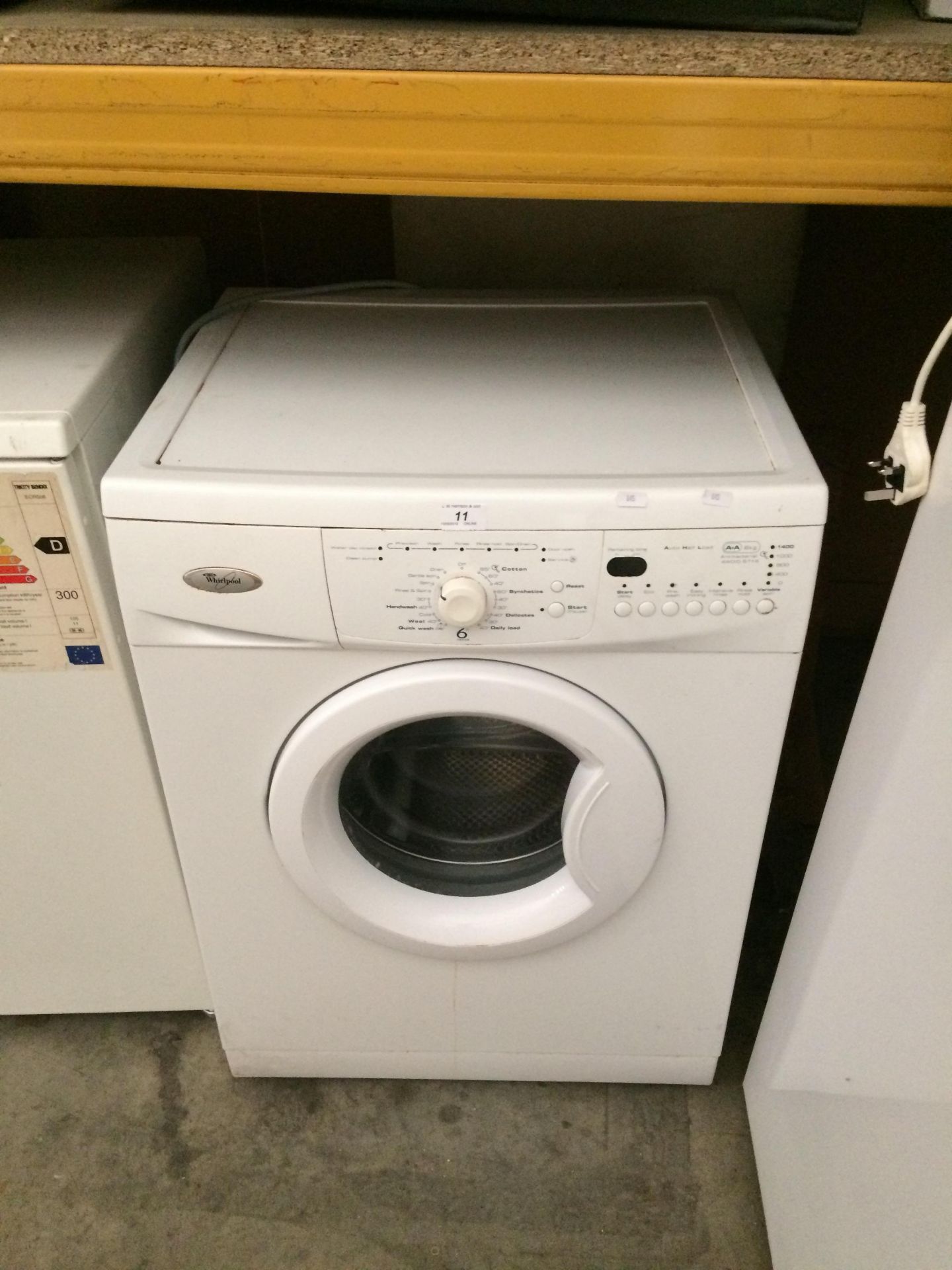 A Whirlpool 6KG washing machine