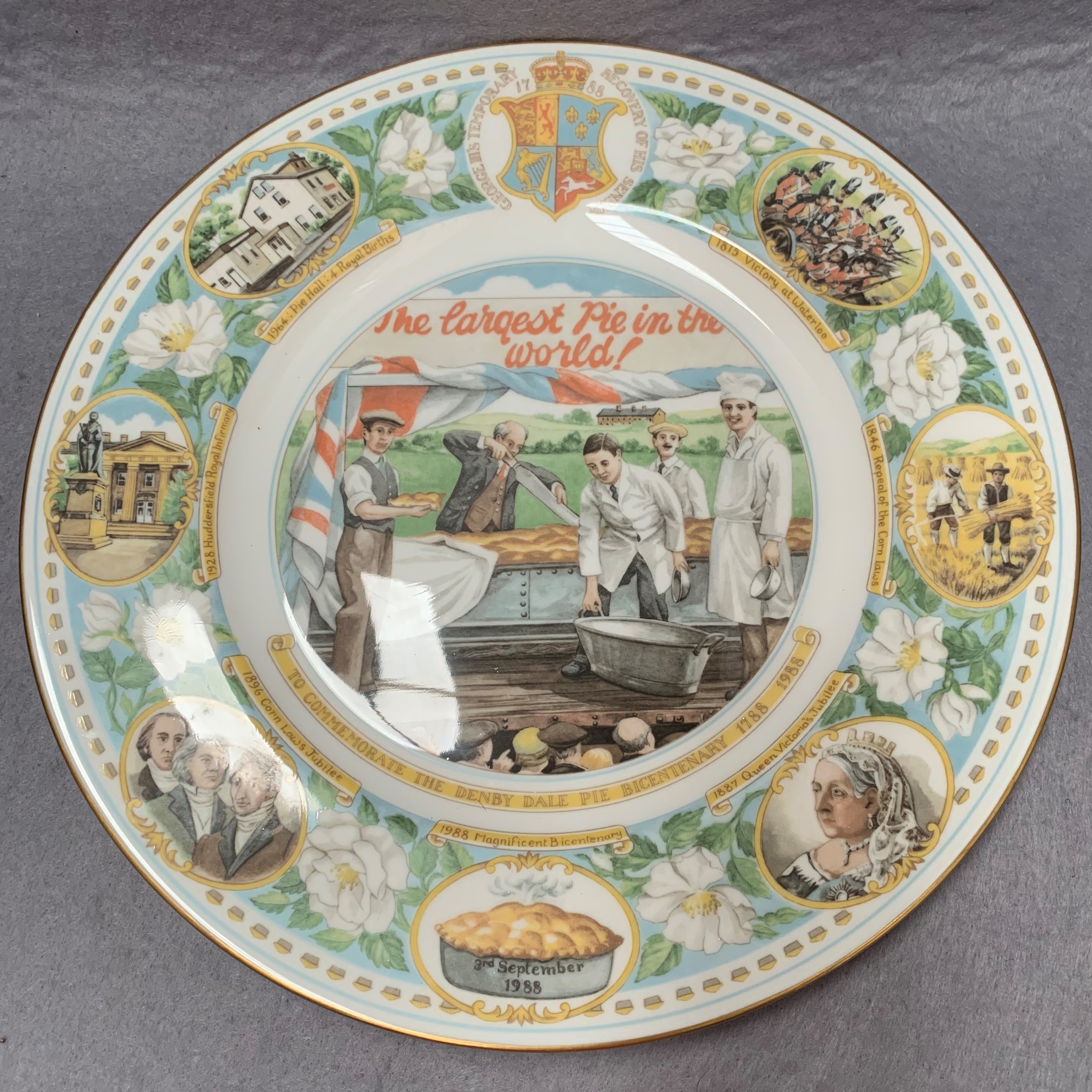 Coalport Denby Dale pie plate to commemorate the bicentenary of the Denby Dale pie 1788-1988 - Image 2 of 2