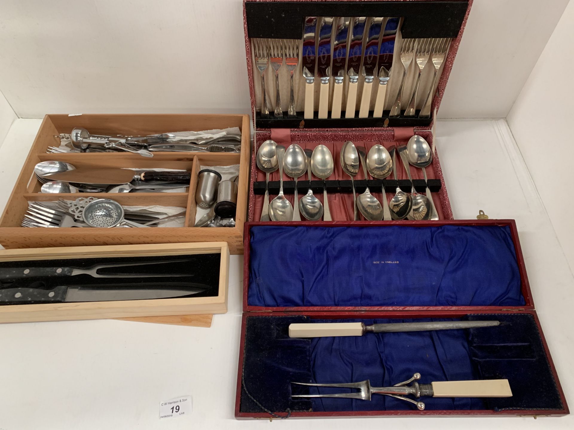 Contents to wood tray and 2 boxes - assorted plated and other cutlery