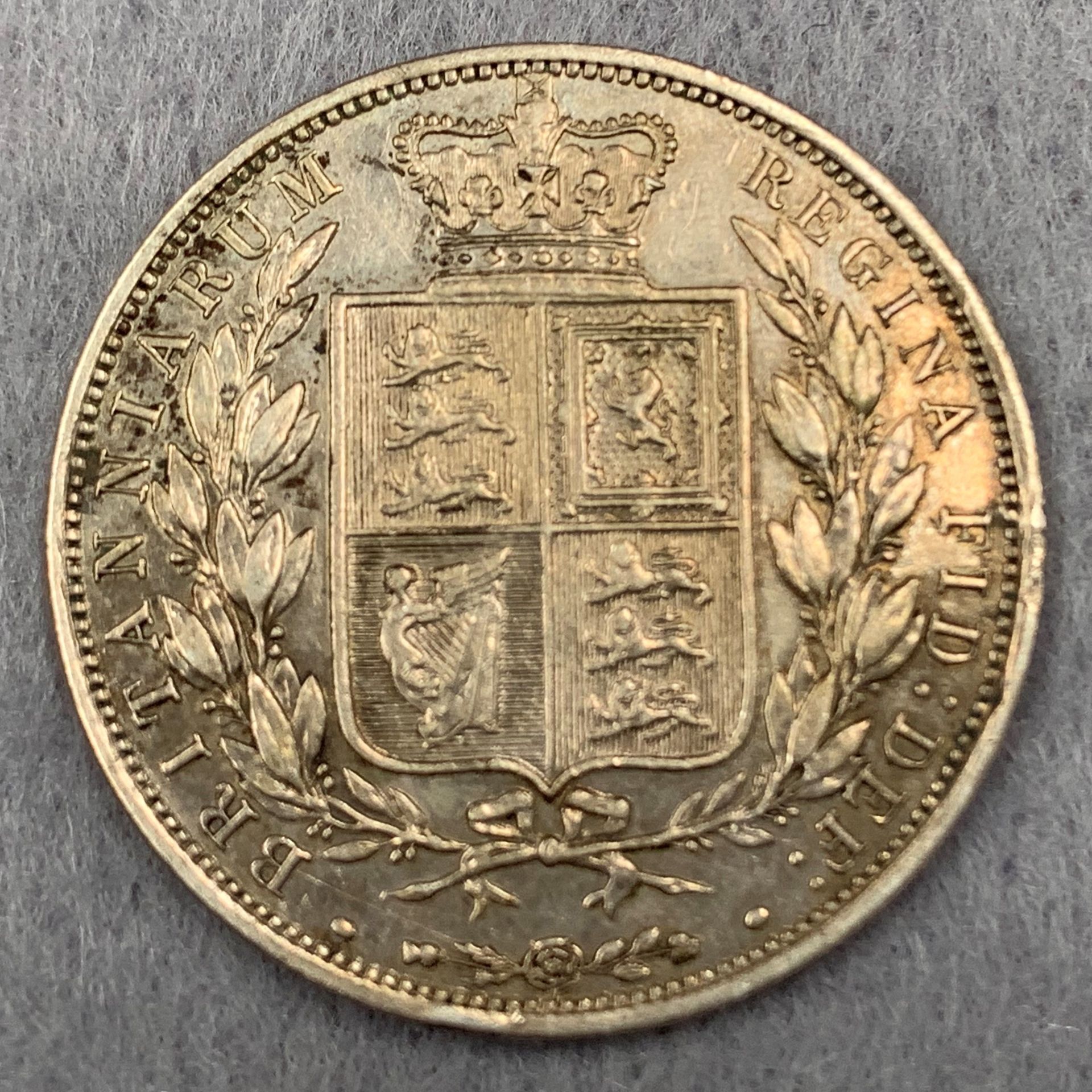 An 1883 Young Head Victoria silver half crown - Image 2 of 2