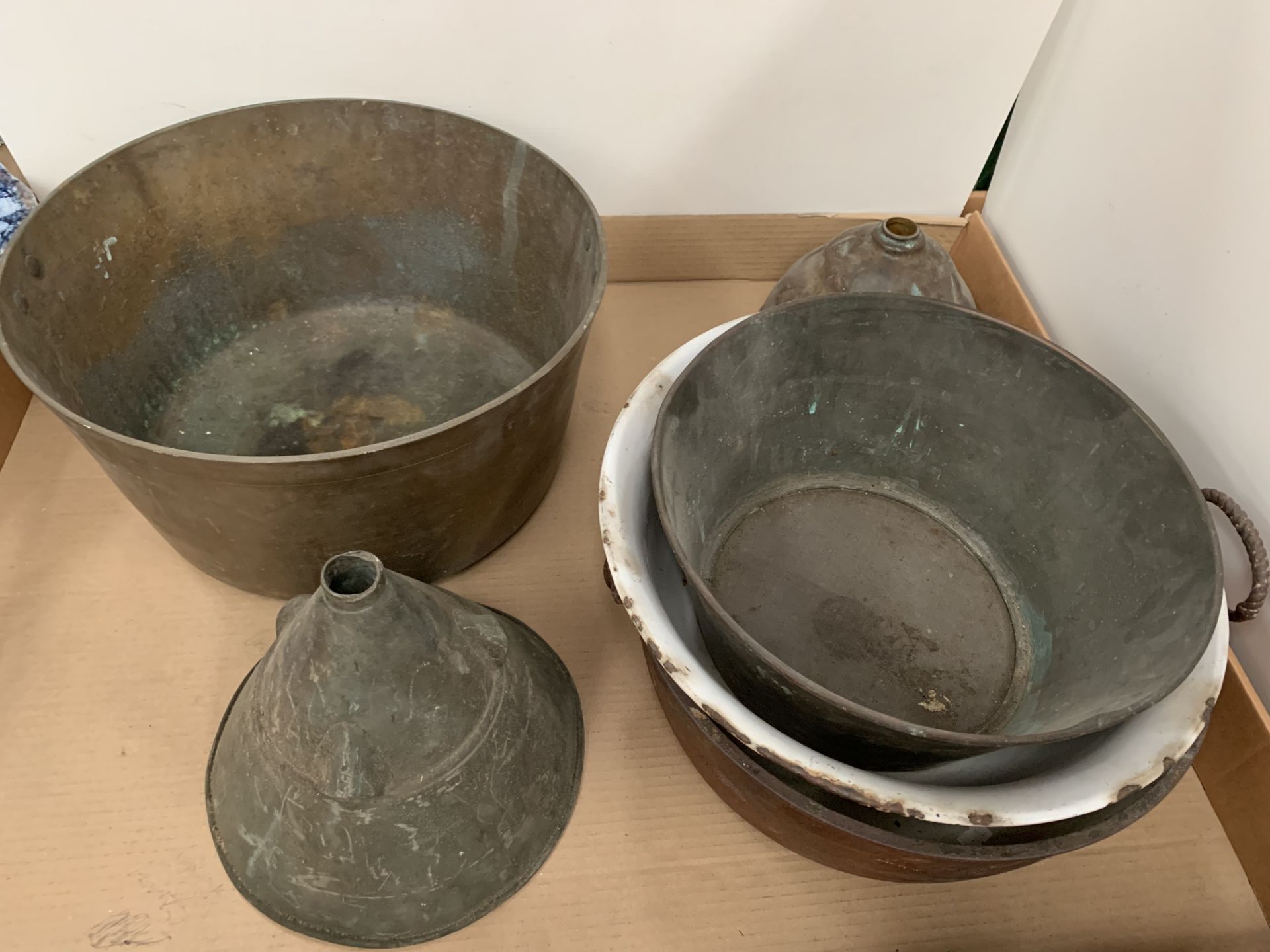 Large brass jam pan (no handle) 3 other metal pans and a funnel (5)