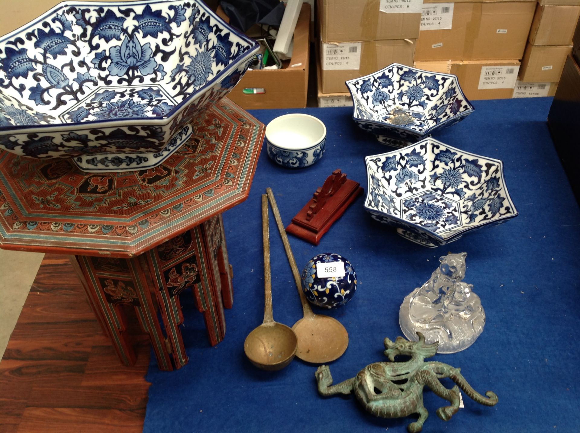 Small oriental patterned folding table, metal dragon, 3 x bowls,