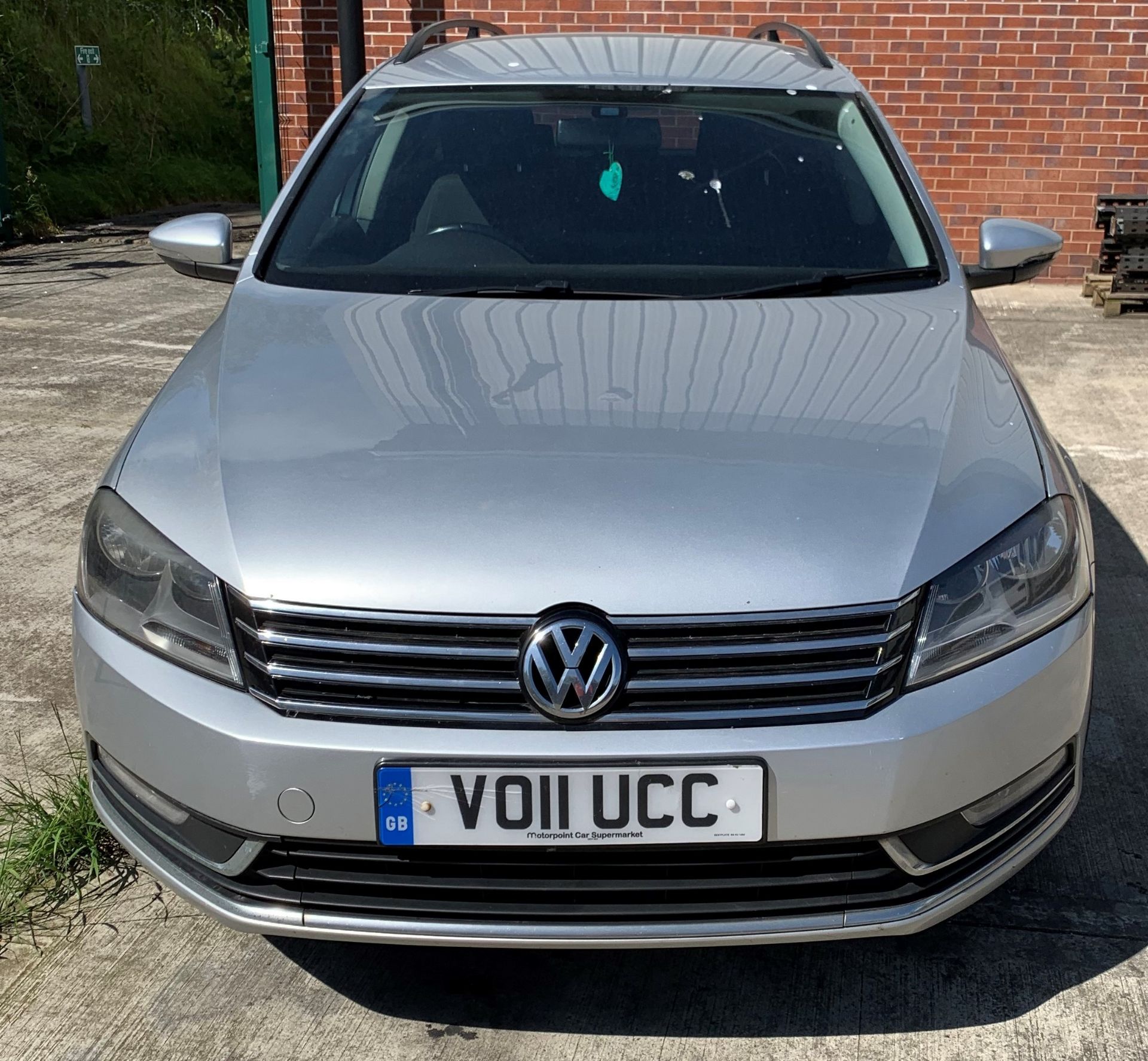 VOLKSWAGEN PASSAT 2.0 SE BLUE MOTION TECH T - diesel - silver Reg. No: VO11 UCC Rec.