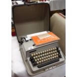 An Alder Gabriele 25 manual typewriter in carrying case