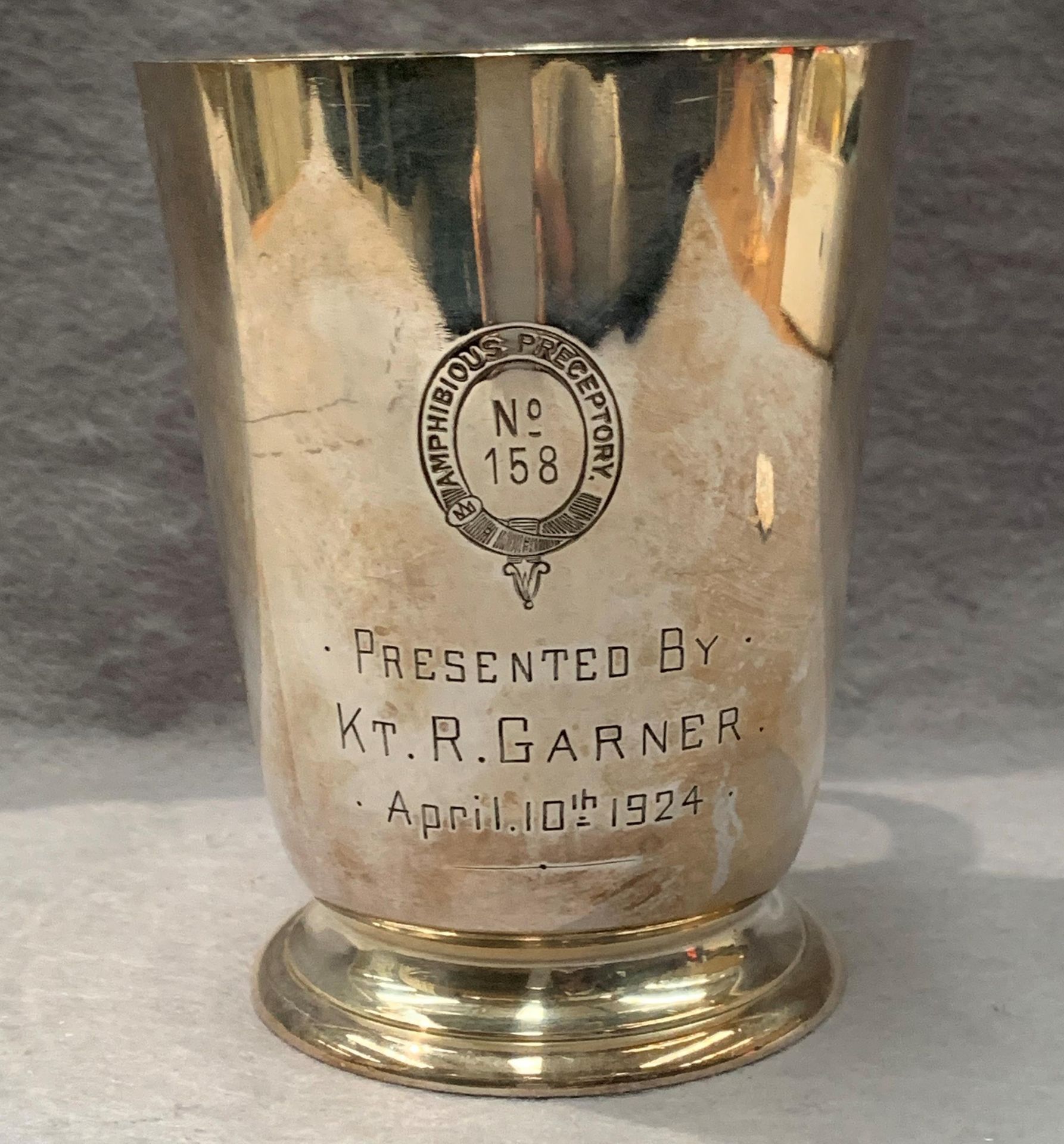 A silver plated presentation tankard dated 1924 - Image 3 of 4