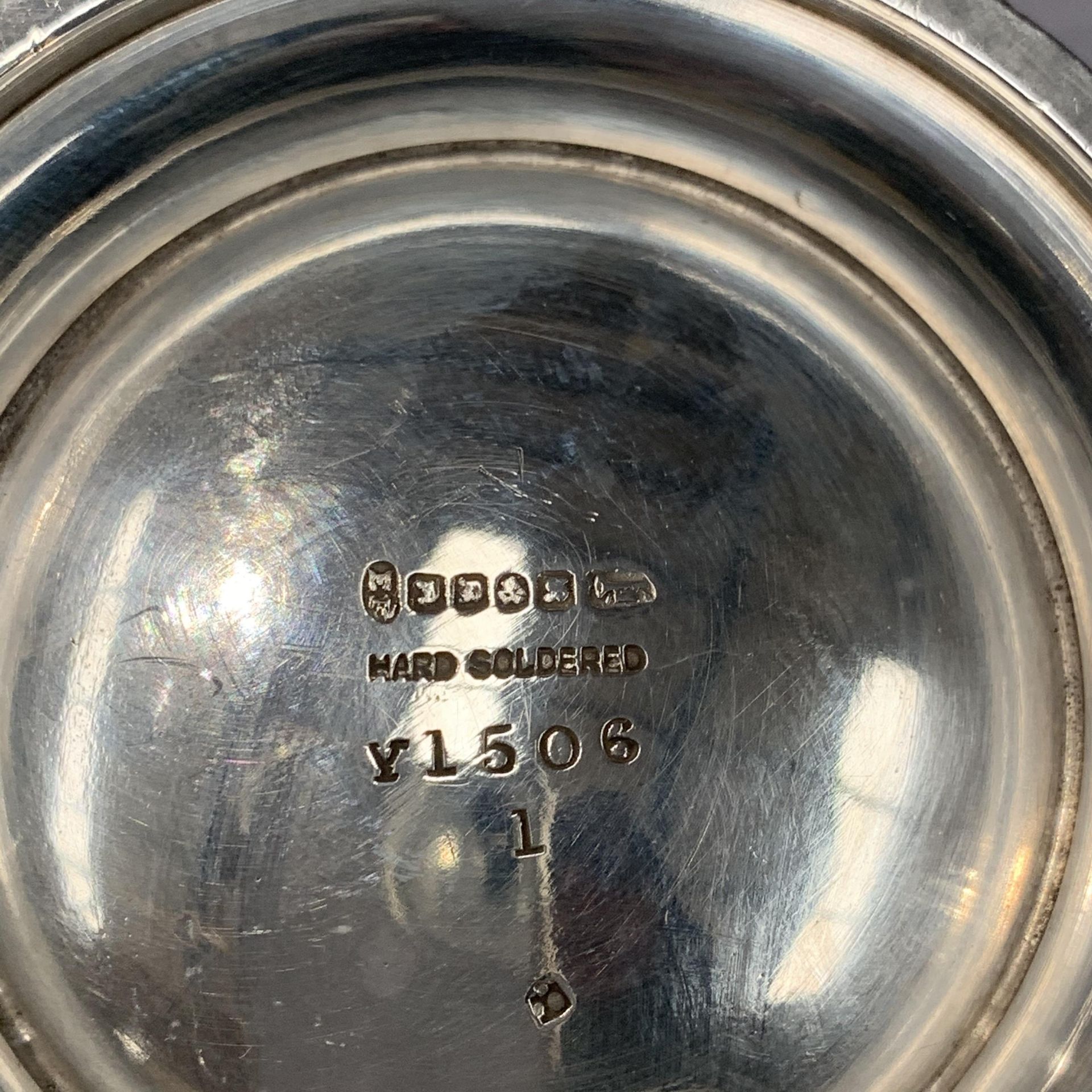 A silver plated presentation tankard dated 1924 - Image 4 of 4