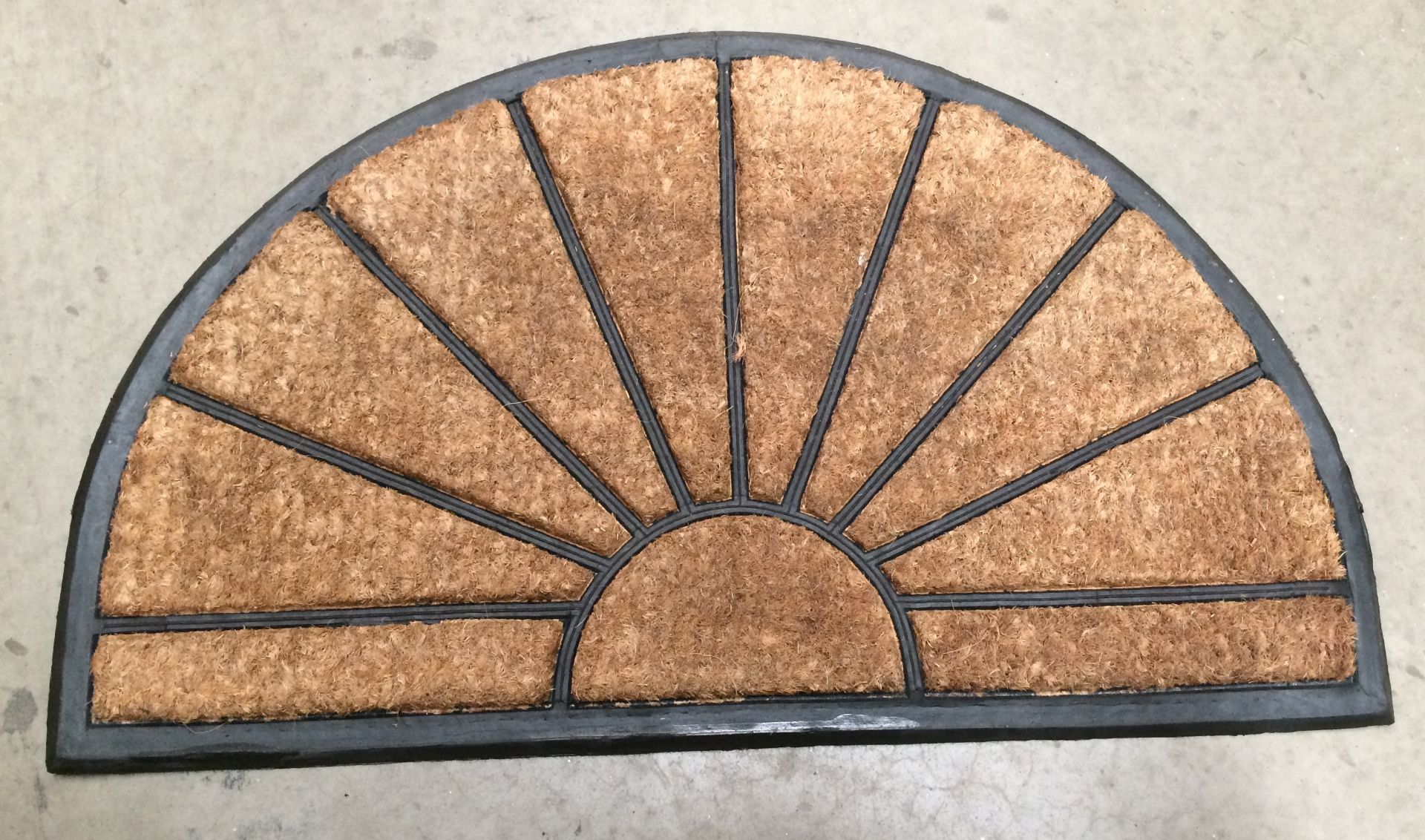 5 x Sunburst door mats each 45 x 75cm