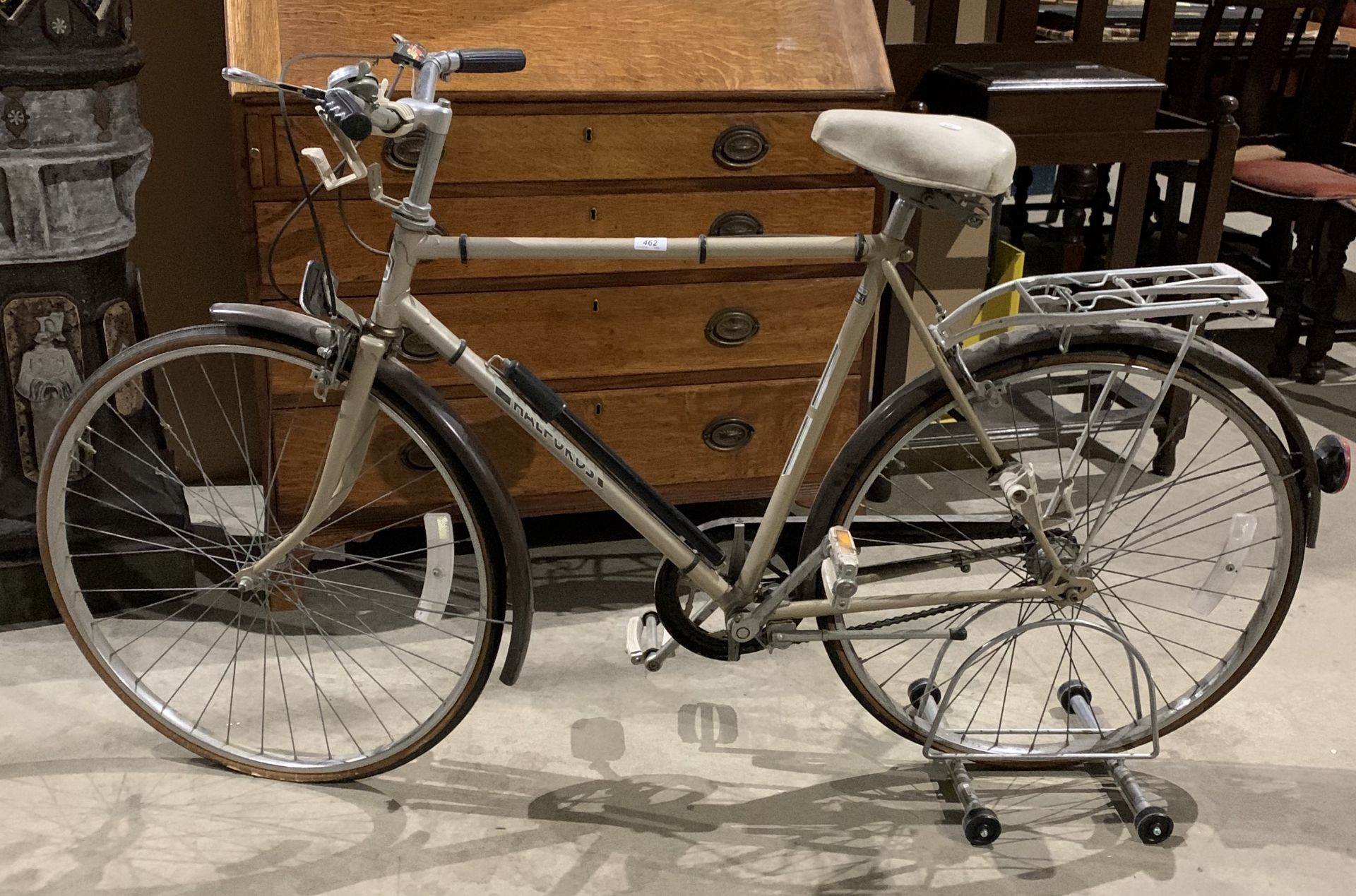 A Halfords gentleman's bicycle in light brown