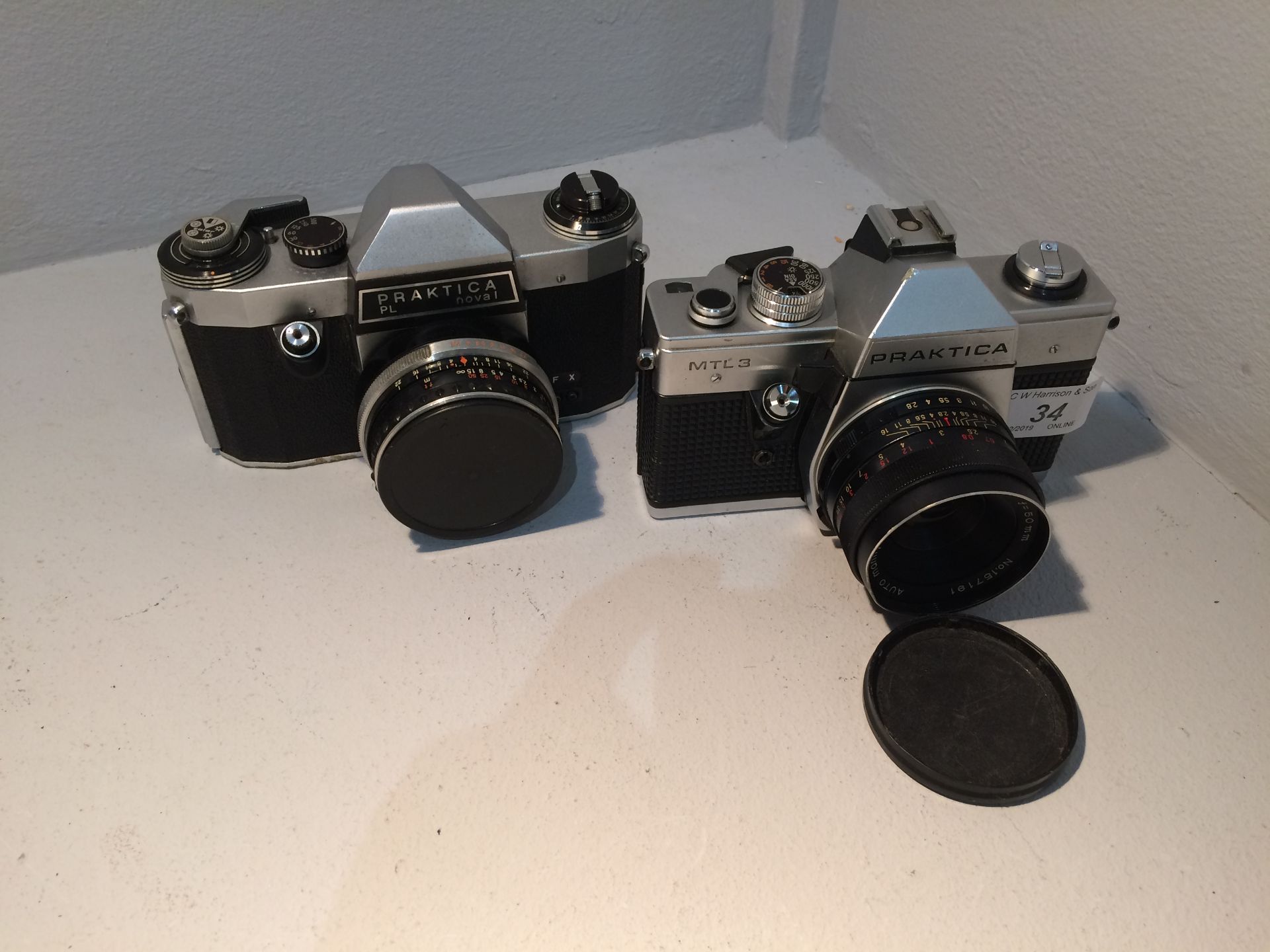 2 x items - Praktica MT L3 camera and a Praktica PL Nova 1 camera