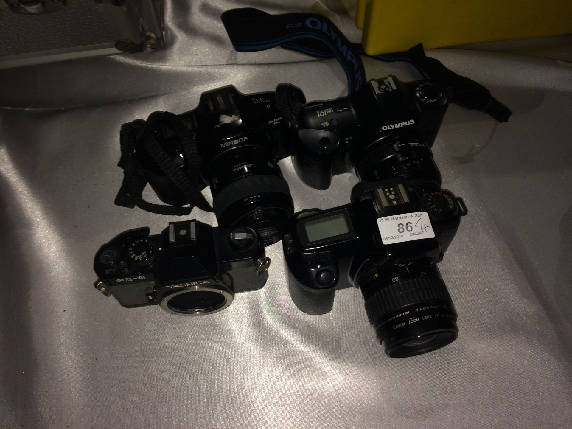 4 x items - Olympus OM101 camera, Yashica FX-3 camera,