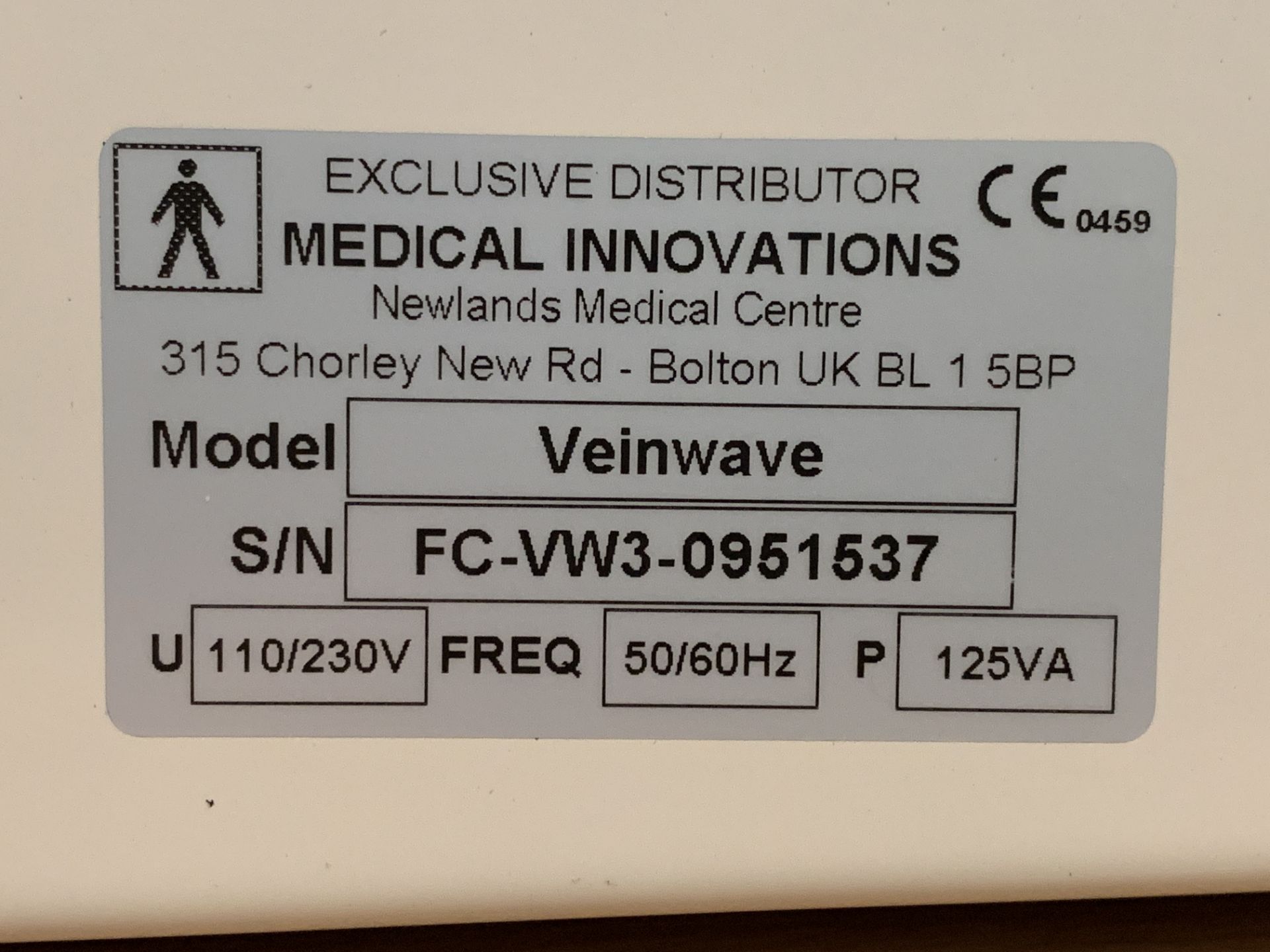 A MEDICAL INNOVATIONS VEINWAVE FACIAL THREAD VEINS LASER VEIN REMOVAL MACHINE S/N - Image 6 of 6