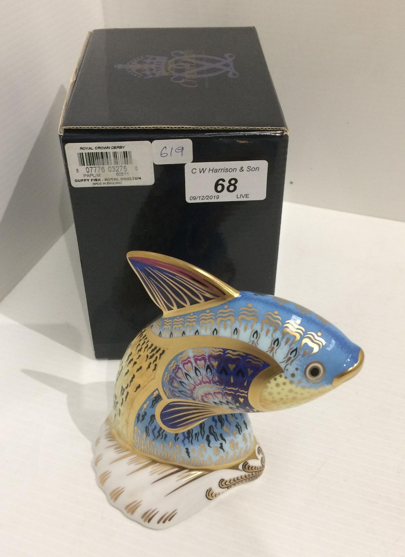 A Royal Crown Derby bone china Exclusive Edition Guppy Fish paperweight - 13cm high no.