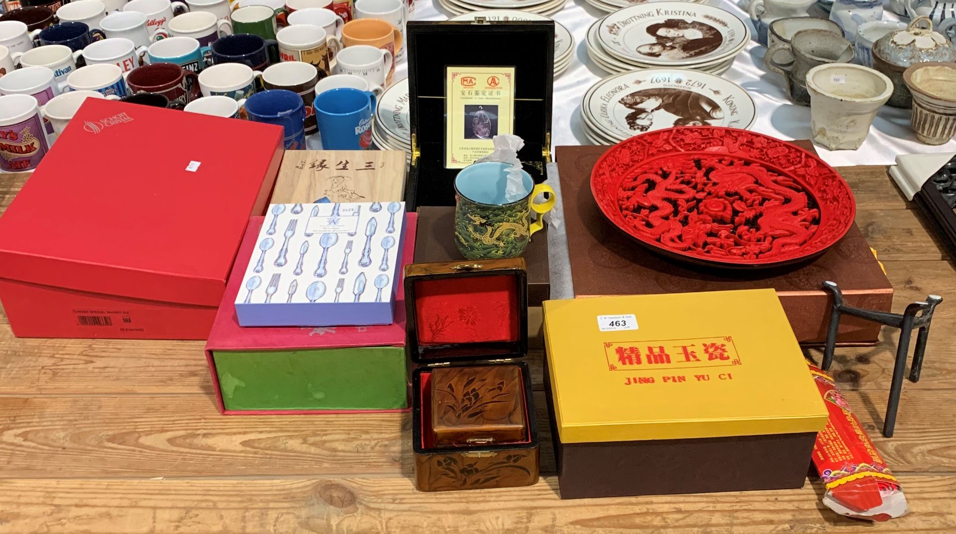 Ten various oriental items - including Jing Pin Yu C1 mugs, Lucky Dragon wall art,