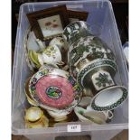 A Maling lustre bowl, various tea wares,