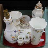 Aynsley china to include vases,