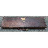 A vintage leather covered gun case with trade label for F.Beesley London, for 30" max, N.B.