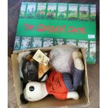 Various Snoopy related items plus a game,