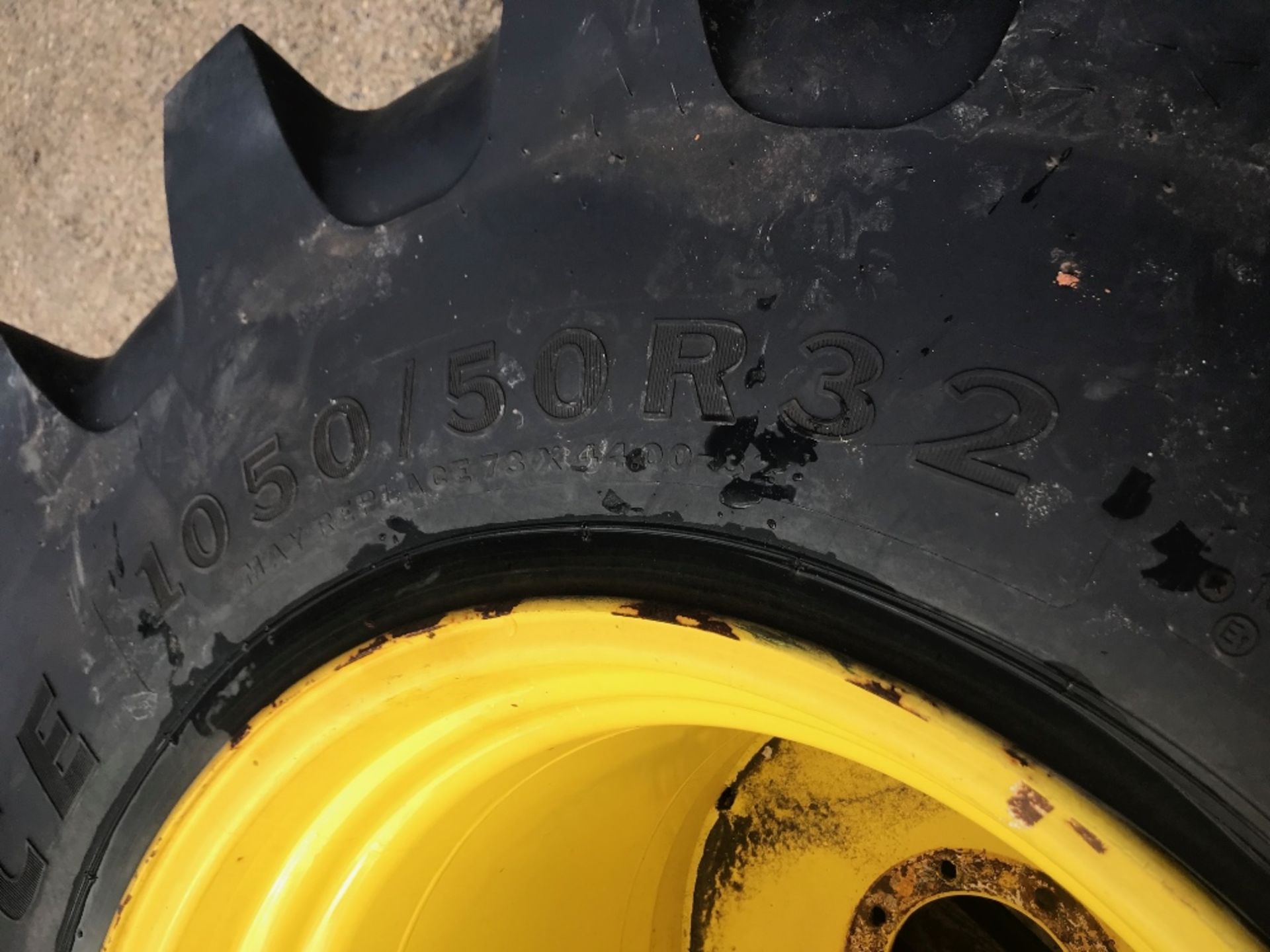 Pair Alliance 1050/50-32 wheels and tyres 8 stud centres off John Deere 6930 - Image 3 of 3
