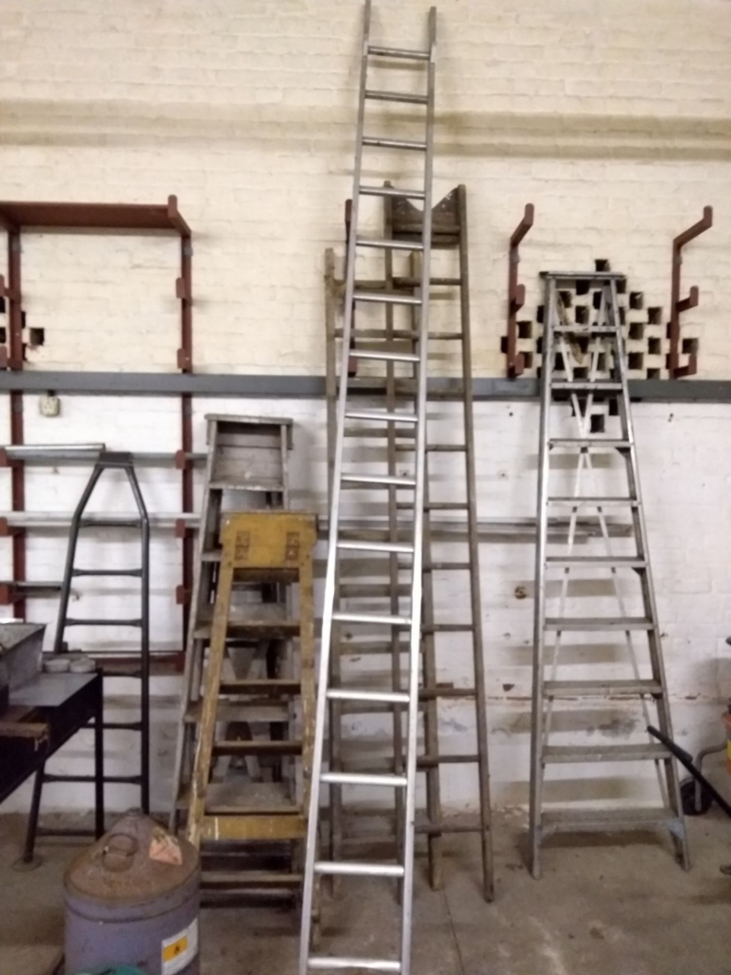 1 x metal ladder approx.