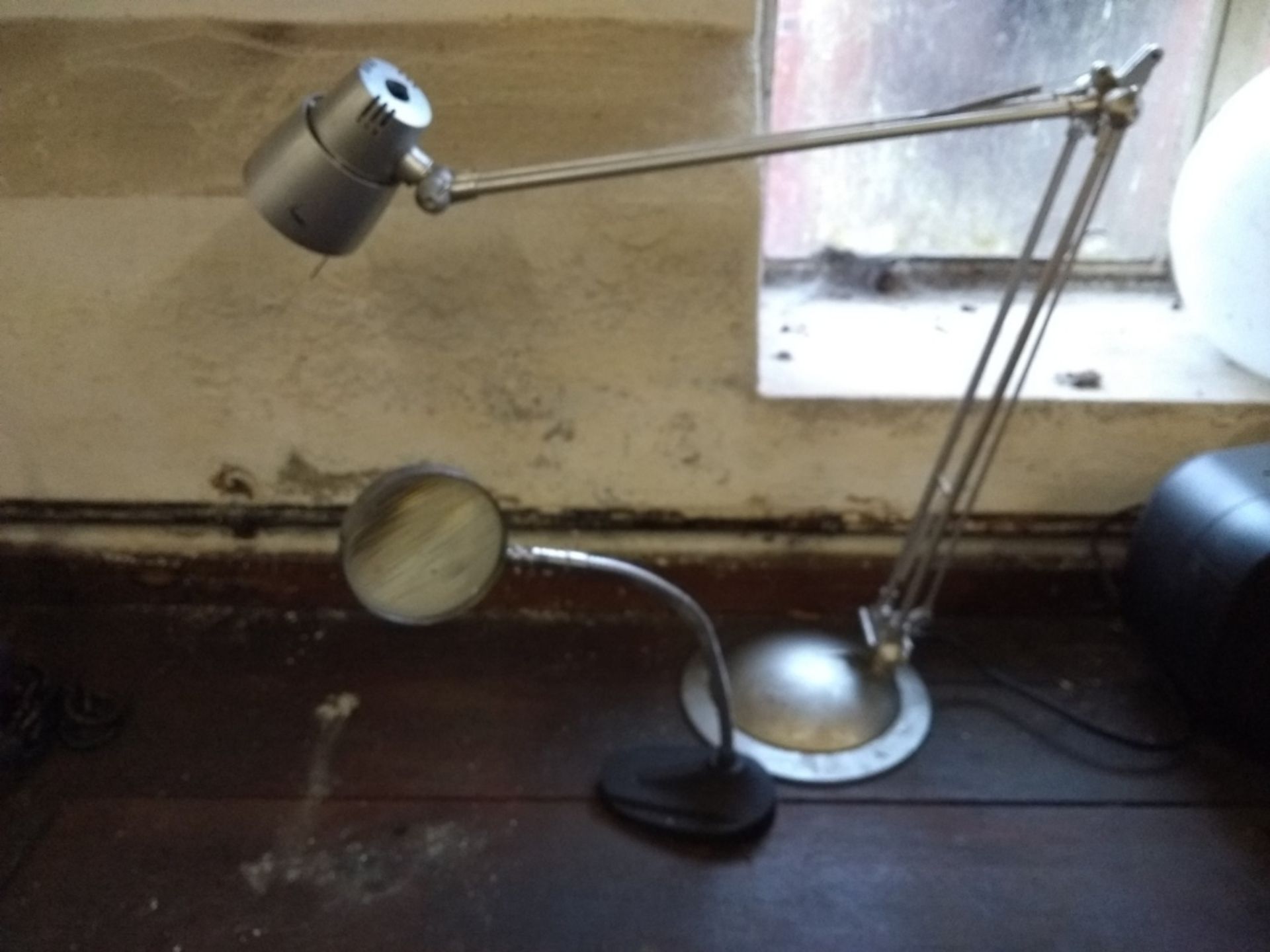 Magnifying Glass on stand and Lamp