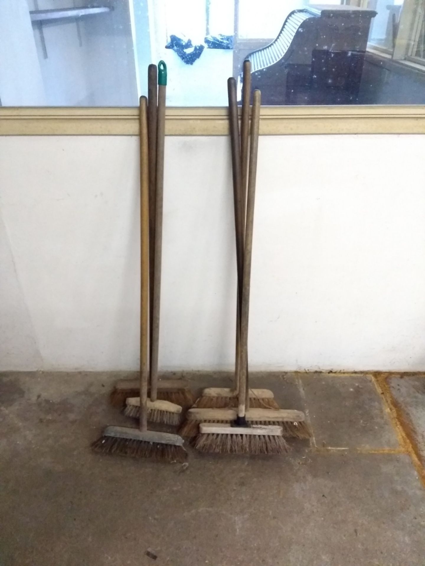 7 x long handled brooms