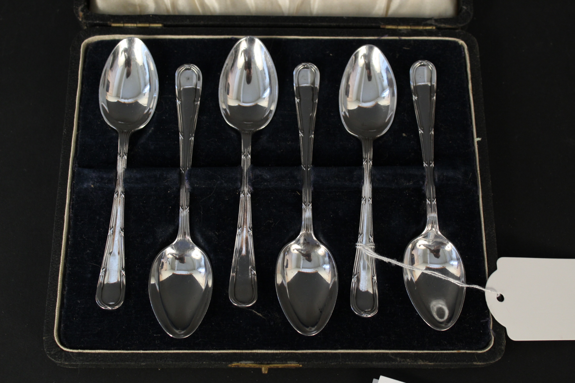 A cased set of six silver teaspoons