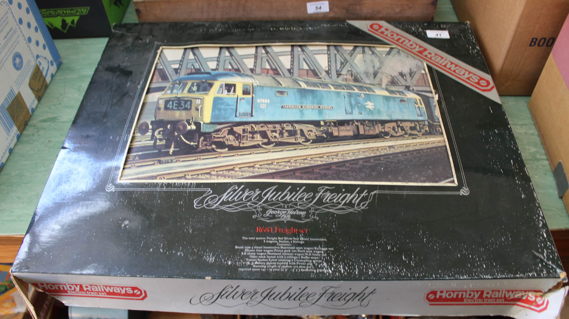 Boxed Hornby Railways R681 freight set