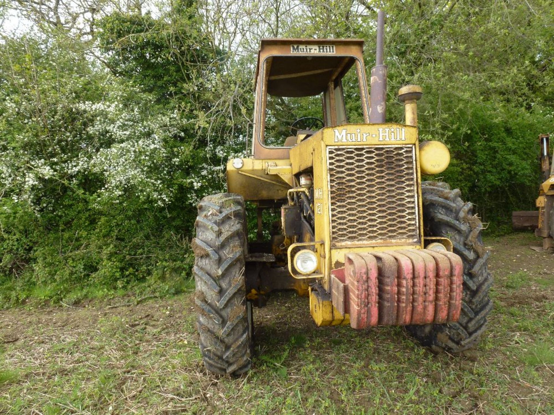 Muir Hill MH121 4wd tractor, 4053 hours, complete with front weights, reg XJB 594N, - Image 2 of 6