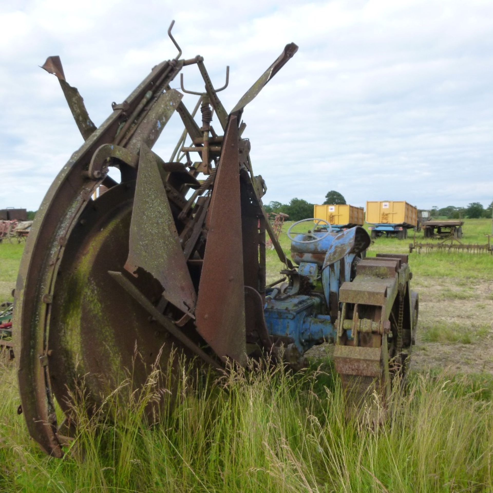 Old Howard trenching machine for restoration, based on a 4 cylinder Fordson Major, - Image 3 of 3