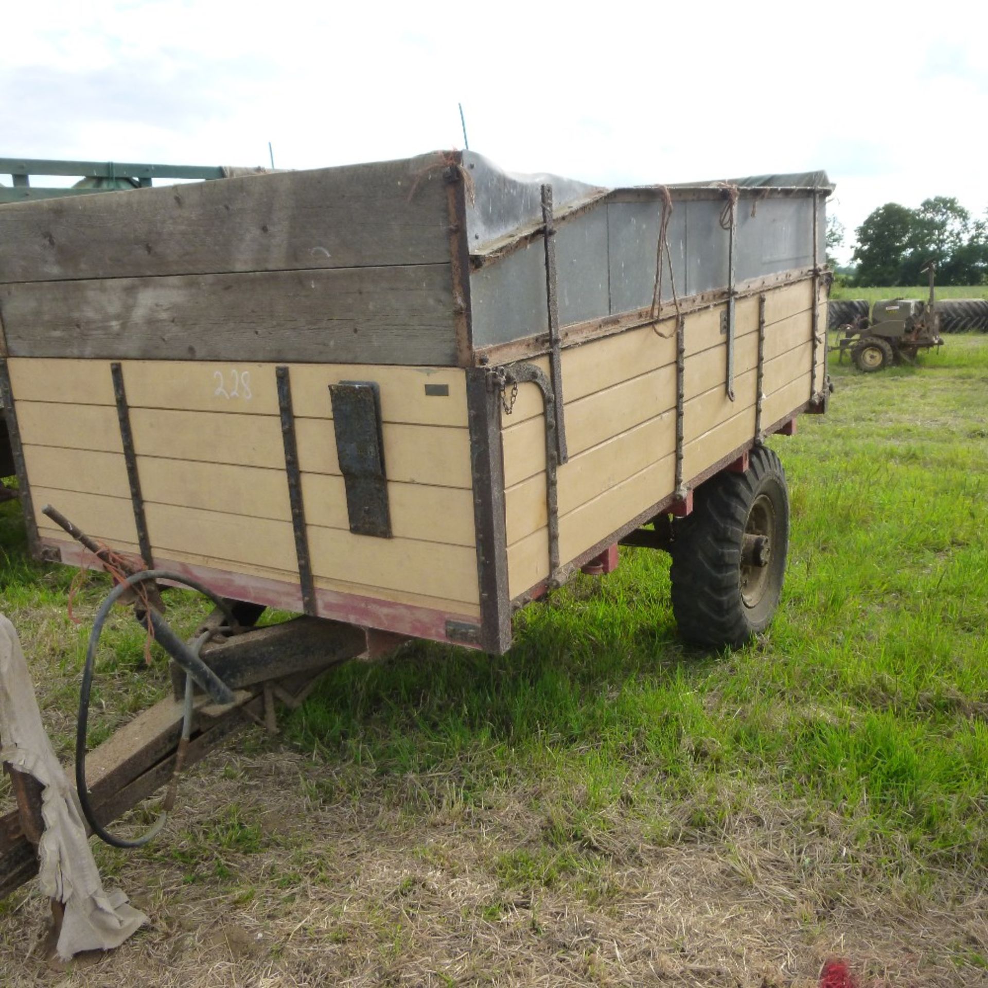 2 wheel wooden tipping trailer, - Image 2 of 2