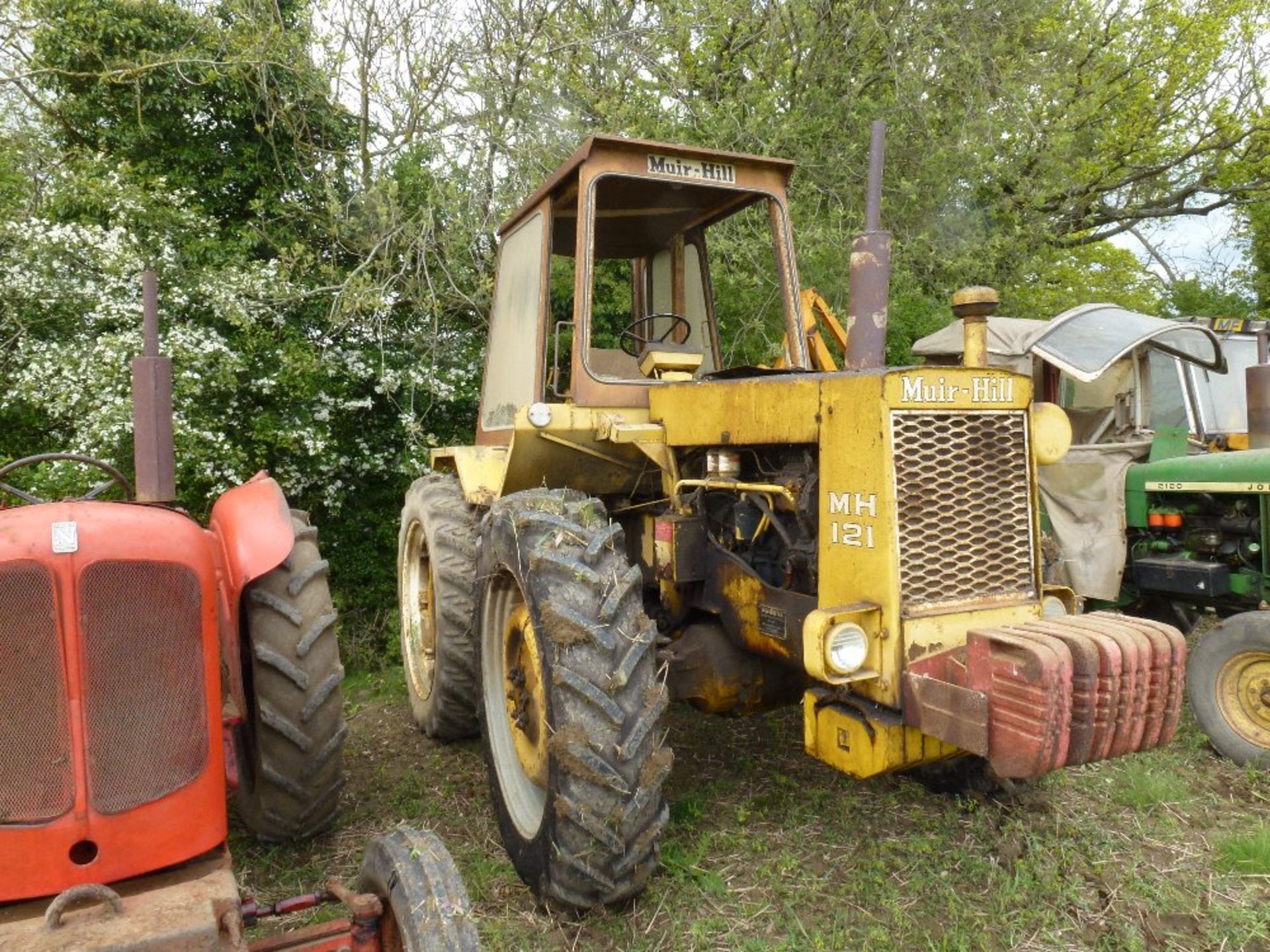 Muir Hill MH121 4wd tractor, 4053 hours, complete with front weights, reg XJB 594N, - Image 6 of 6