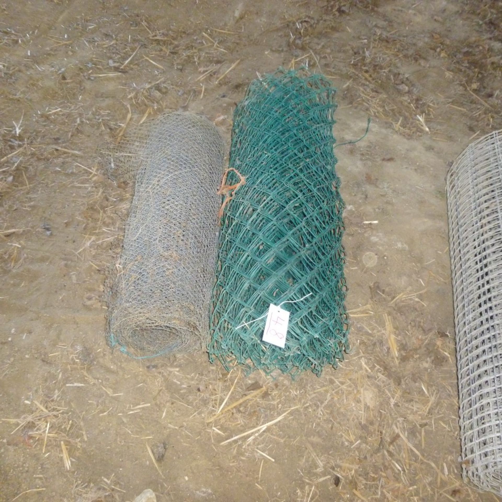 1 x Small roll chain link and 1 roll chicken wire