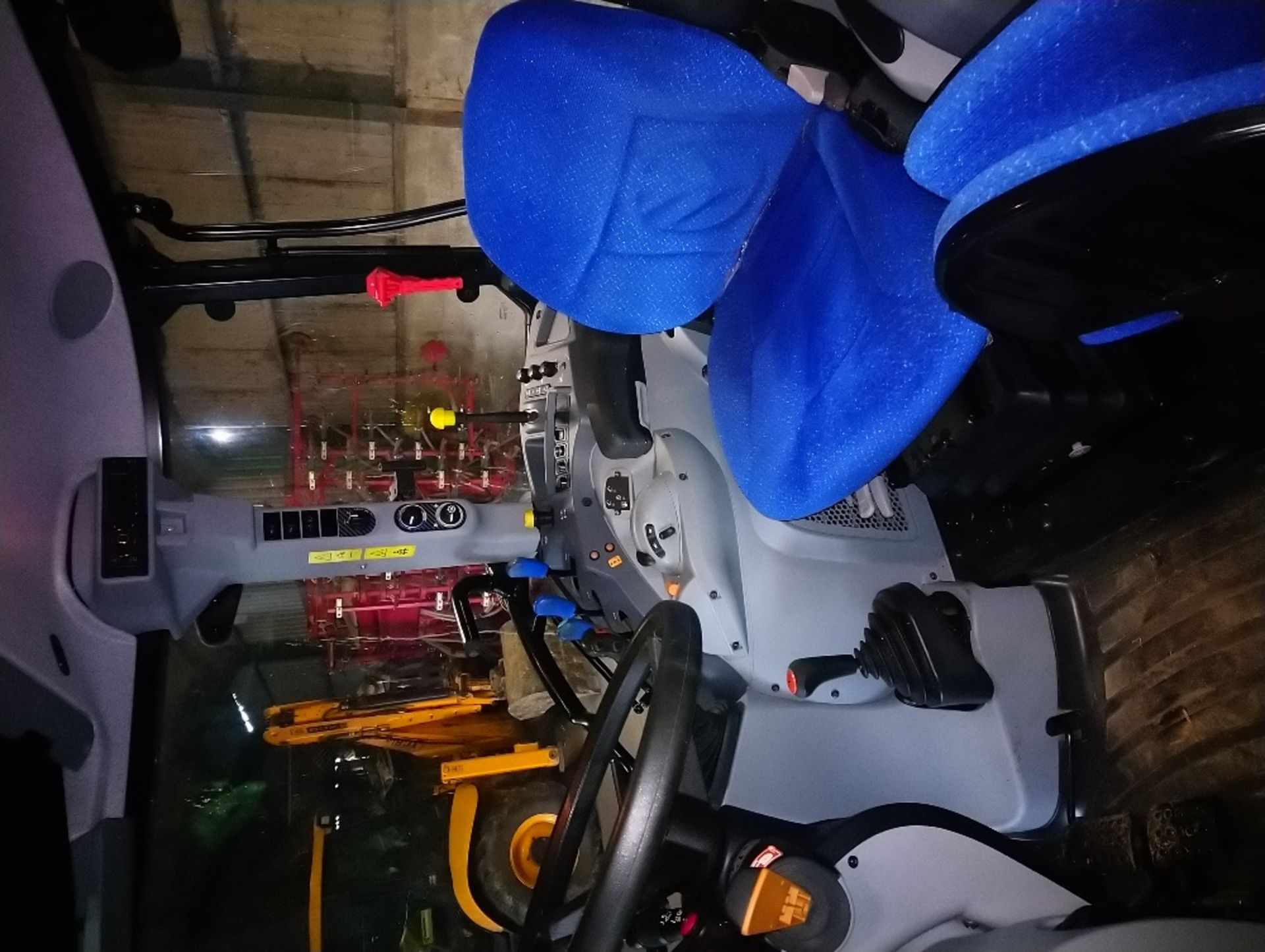 2015 New Holland T5.105 4wd Tractor 711.4hrs 13.6R38 rear wheels 13. - Bild 6 aus 8