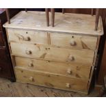 A Victorian pine cottage chest of five drawers